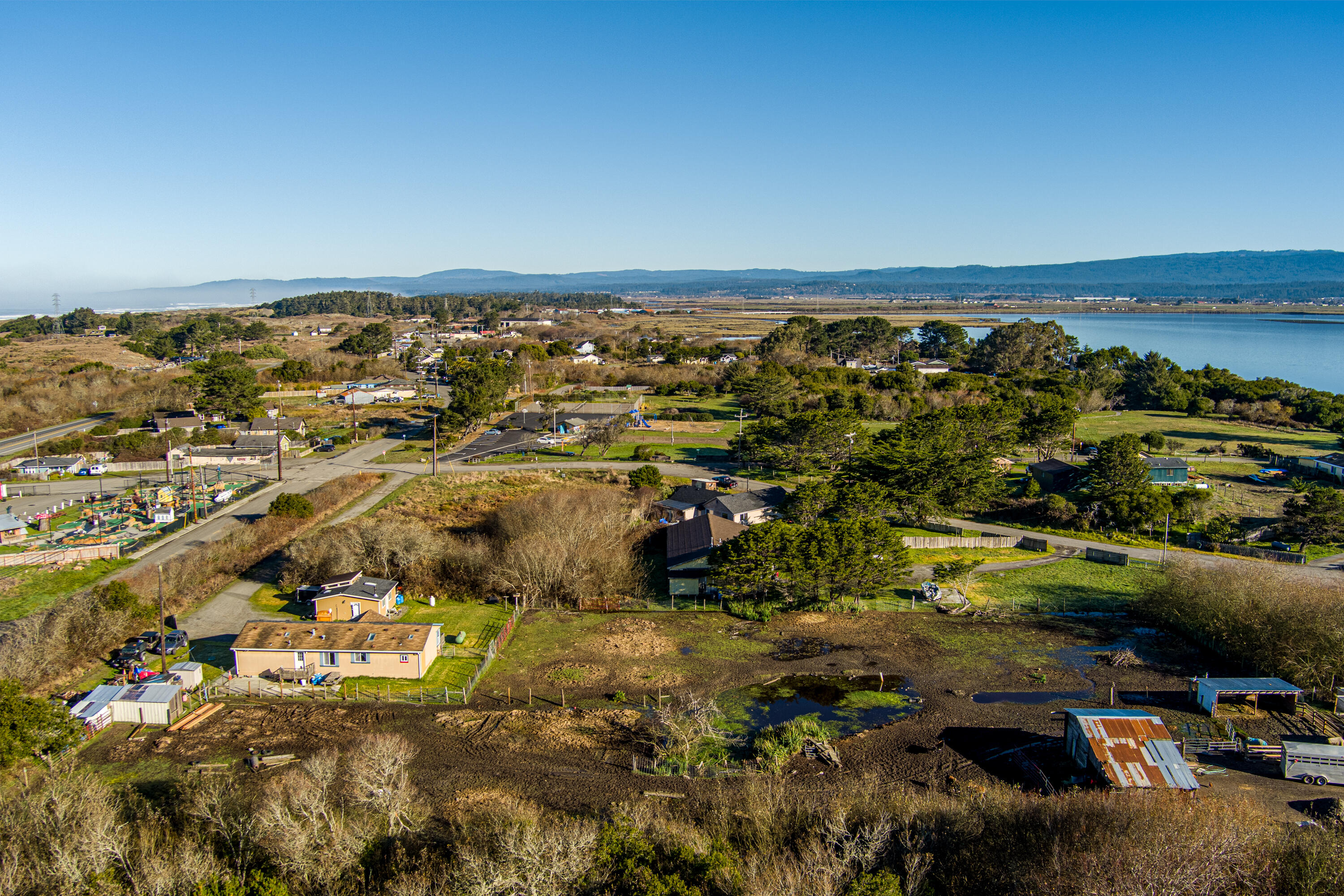 1850 Peninsula Drive
