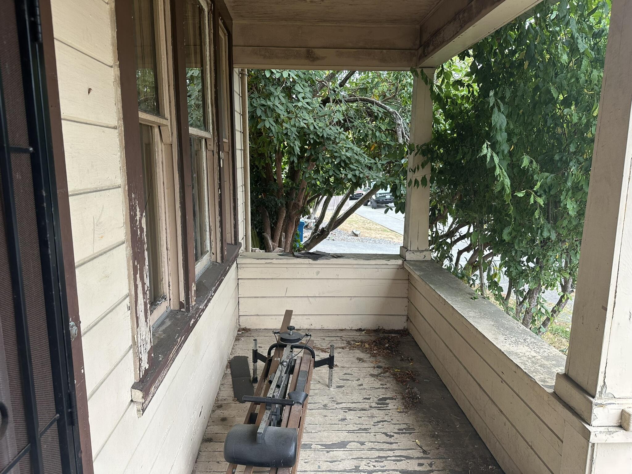 1817 Henderson Street
