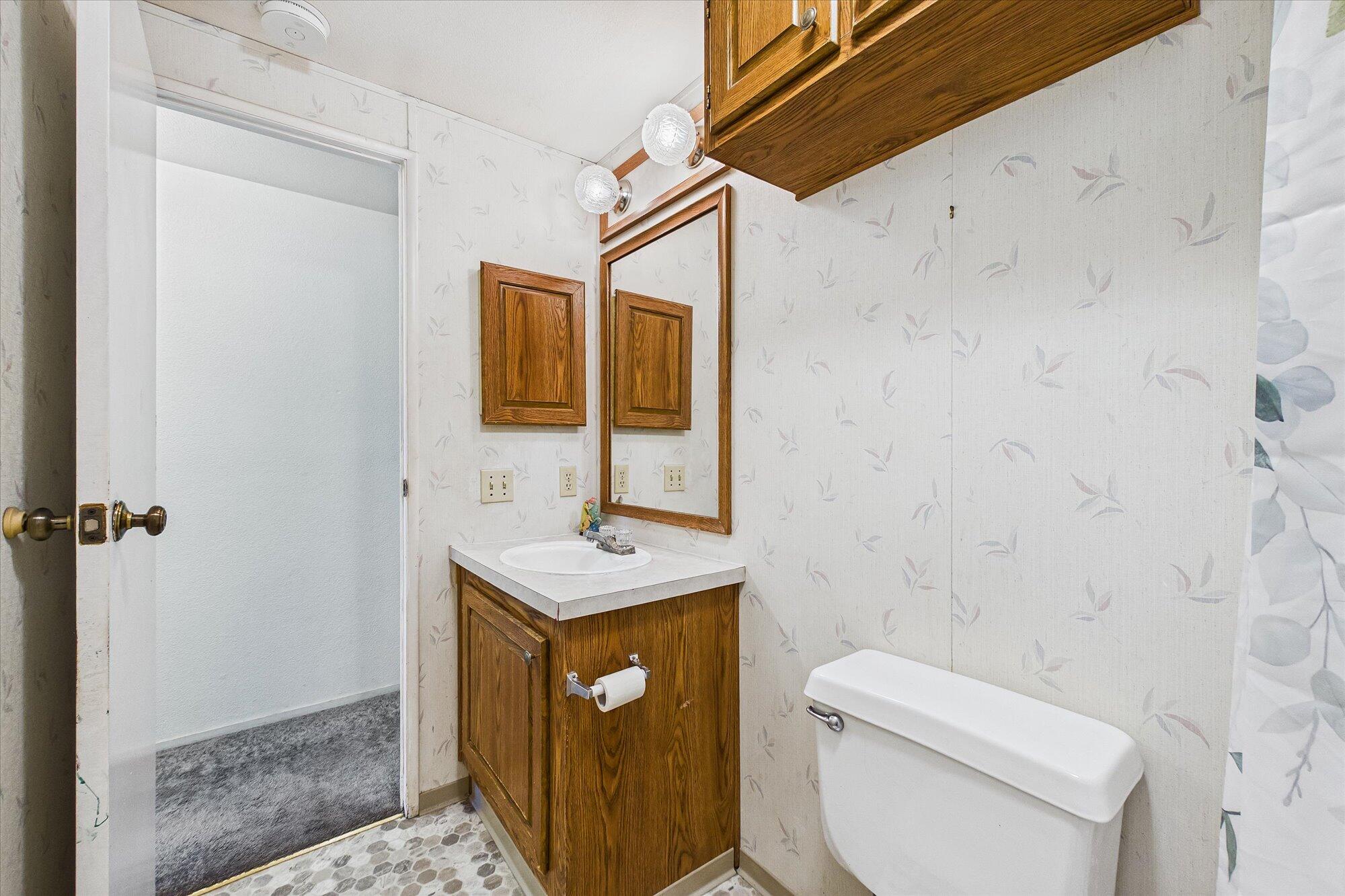 1604 Imperial Way 107