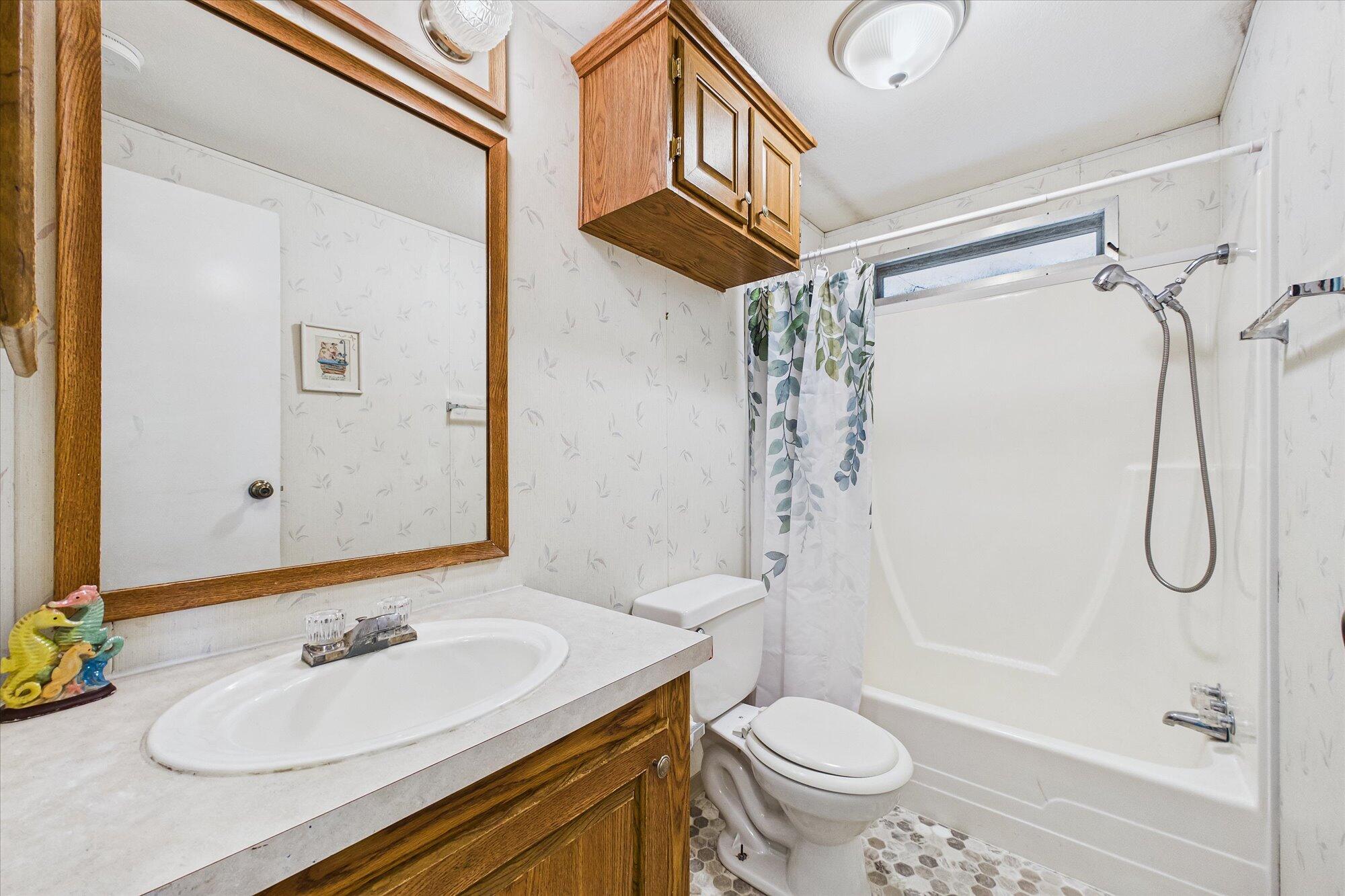 1604 Imperial Way 107
