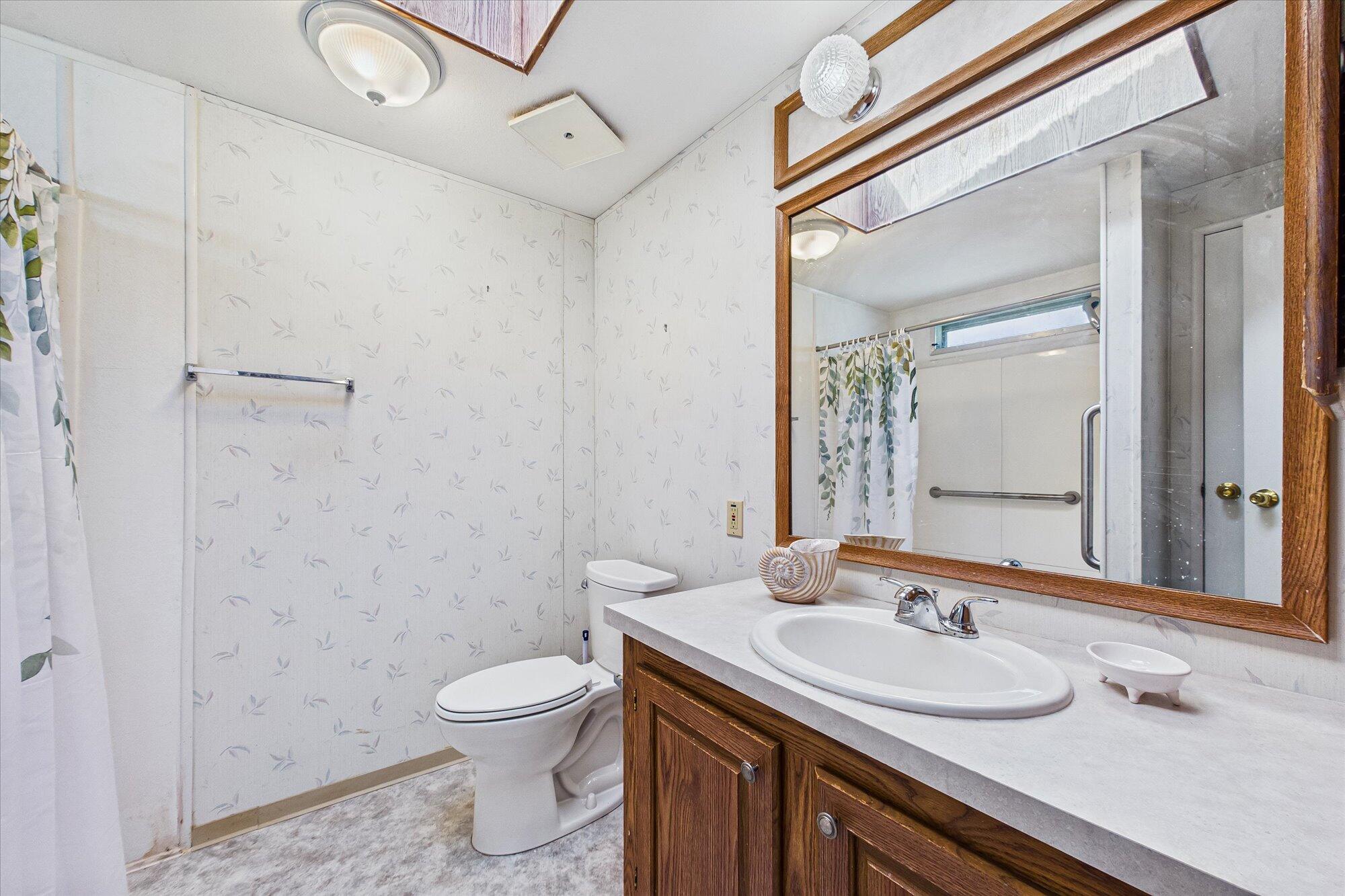 1604 Imperial Way 107