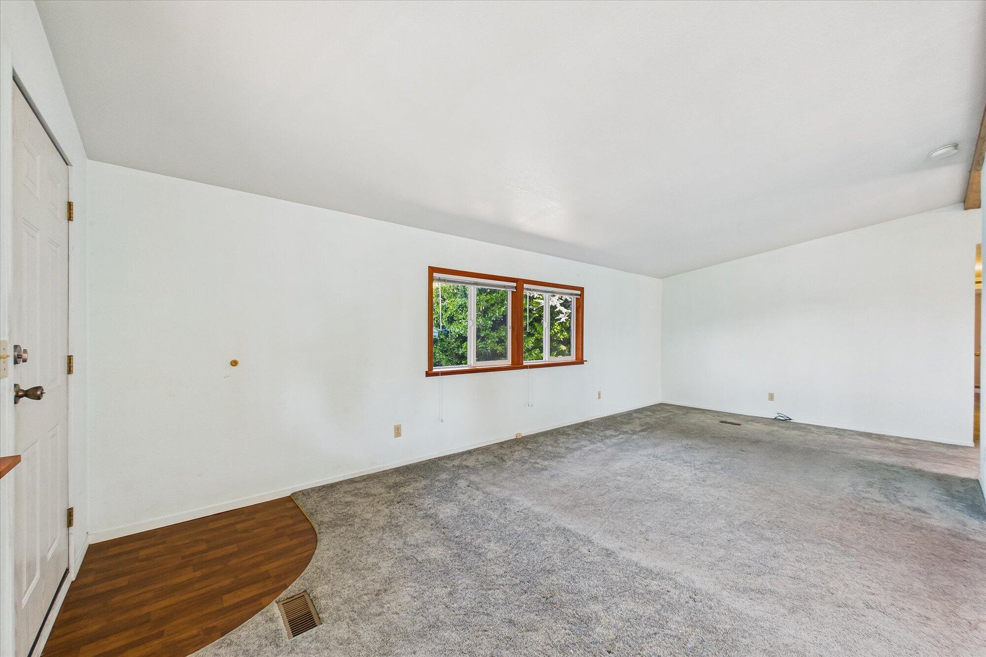 1604 Imperial Way 107