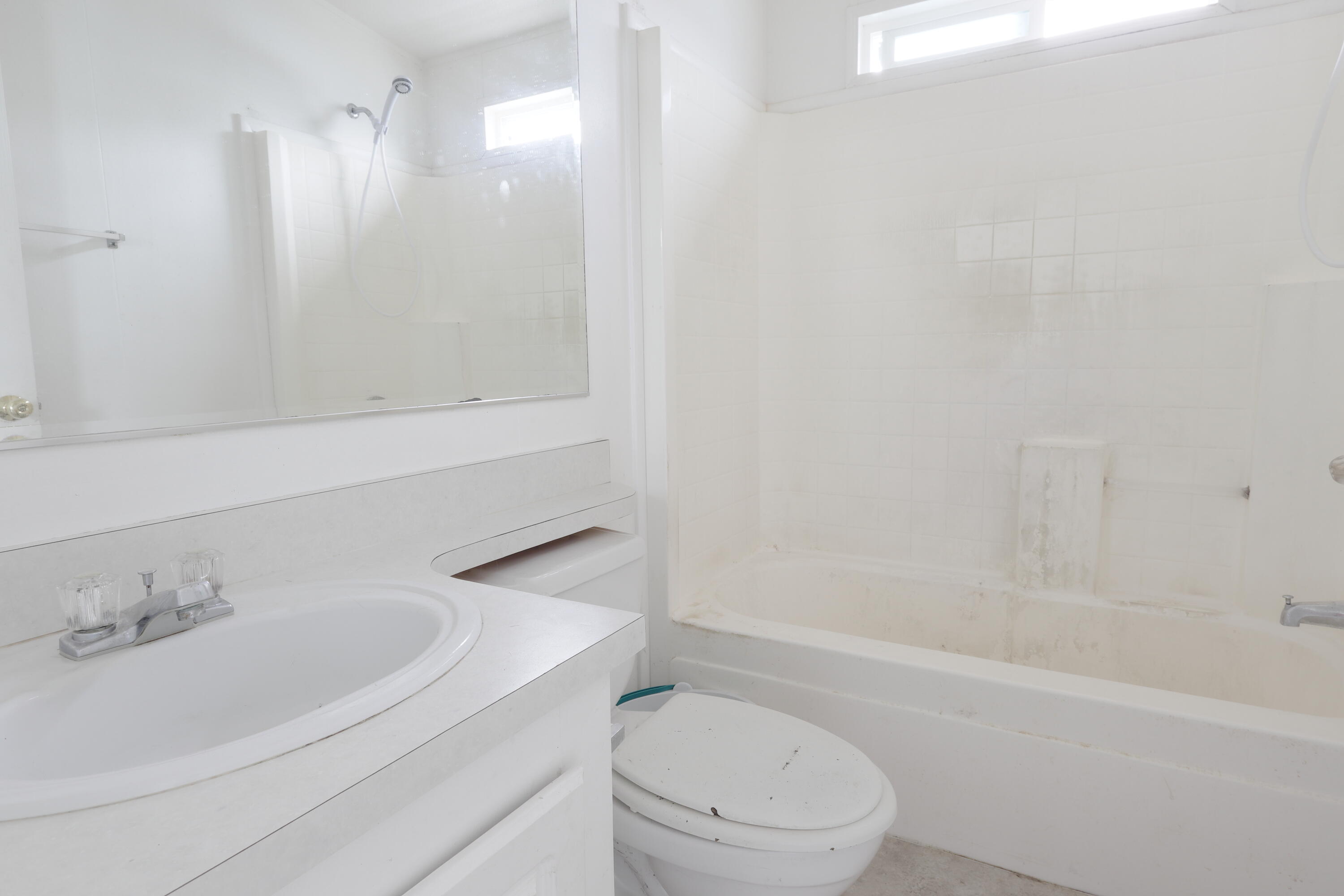 1154 Poplar Drive, 34