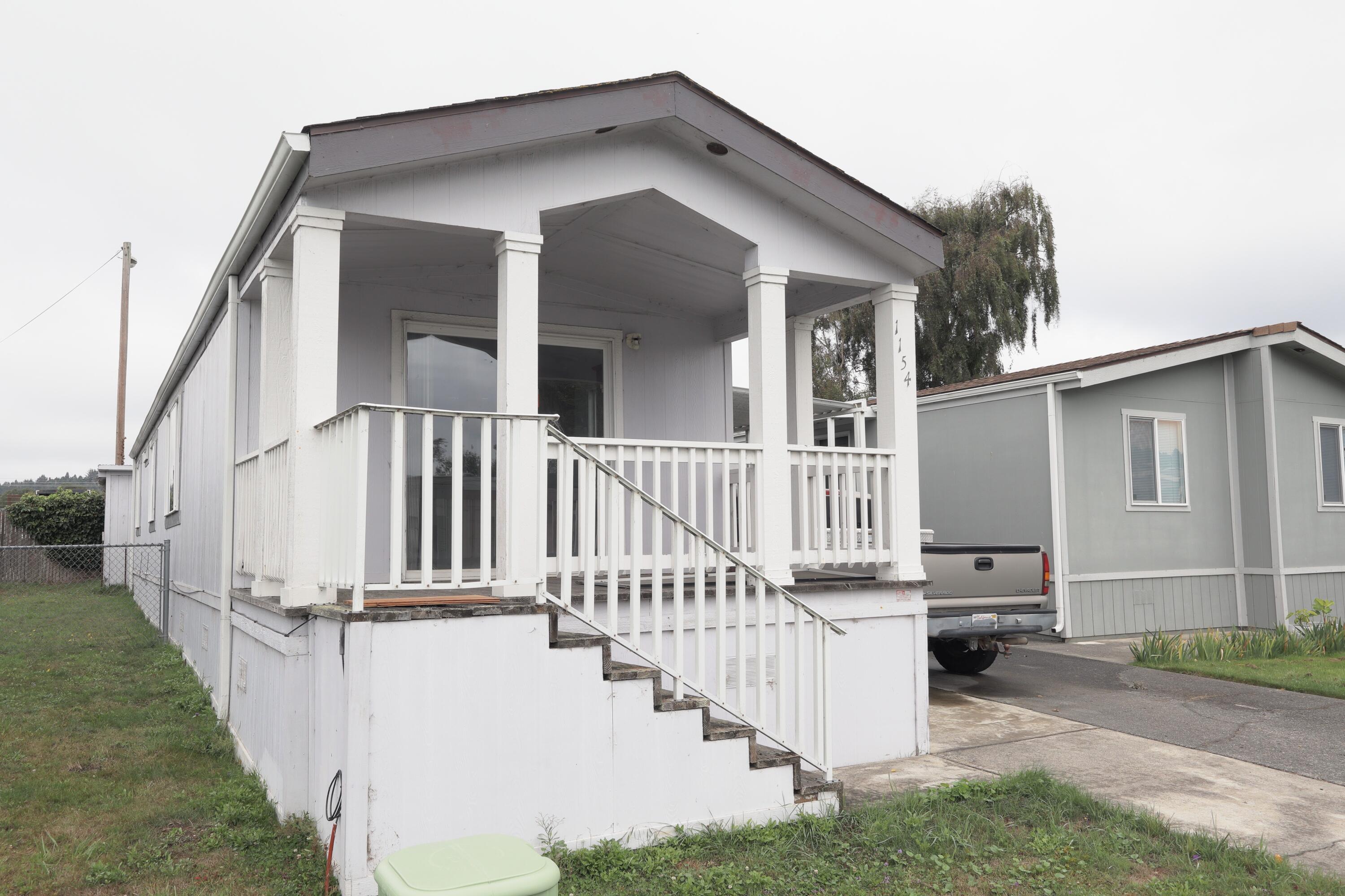 1154 Poplar Drive, 34