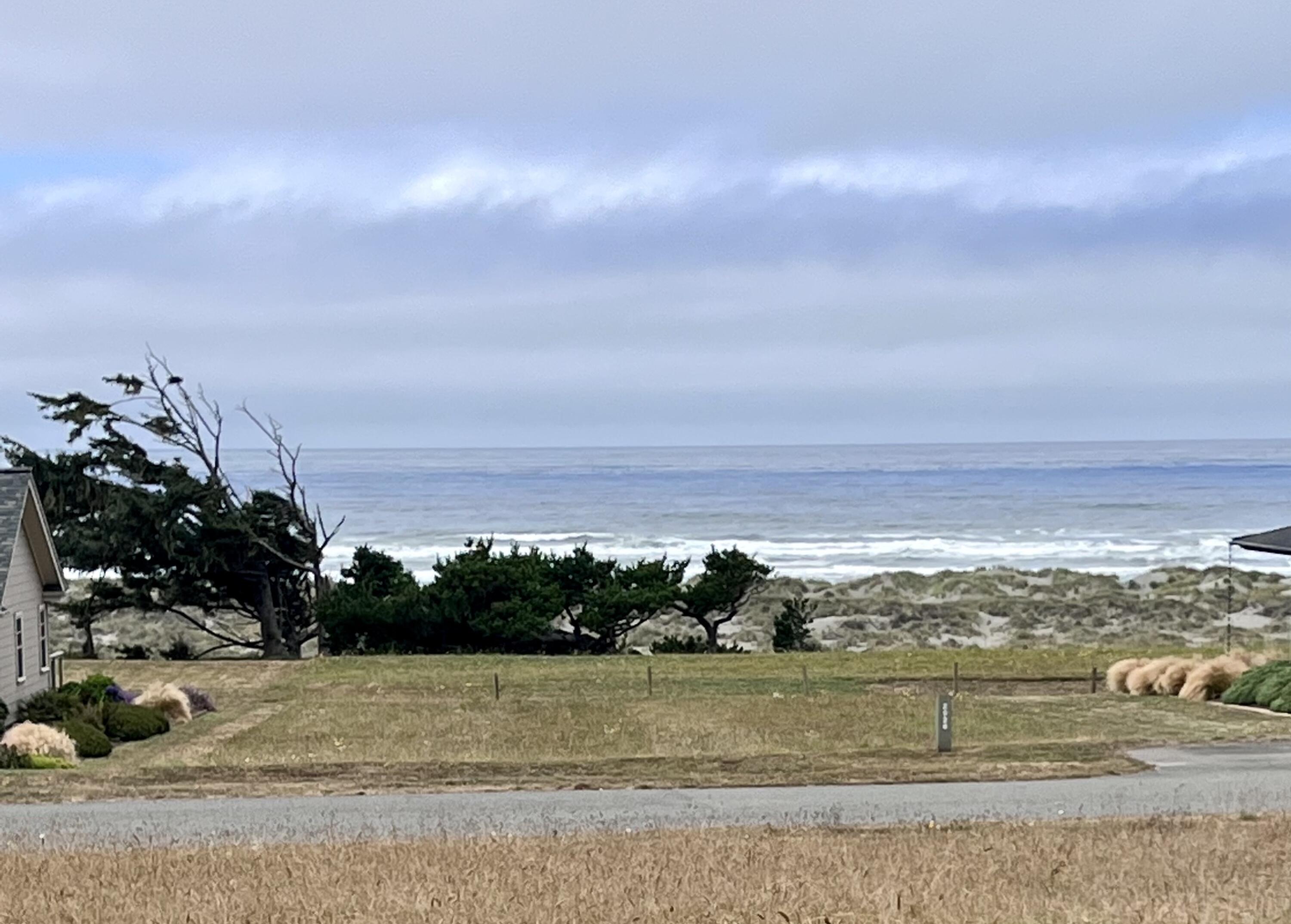 2911 Sand Point Drive, McKinleyville
