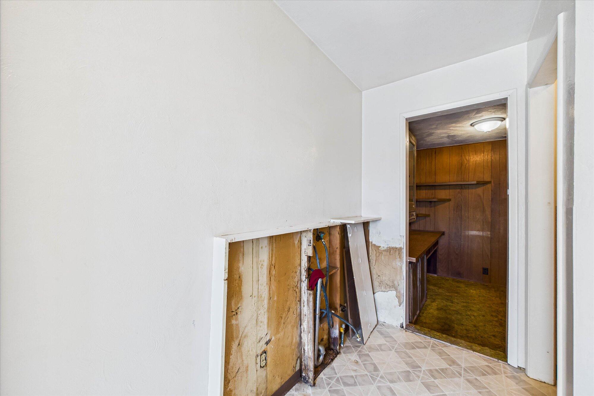 1126 Kirkby Lane