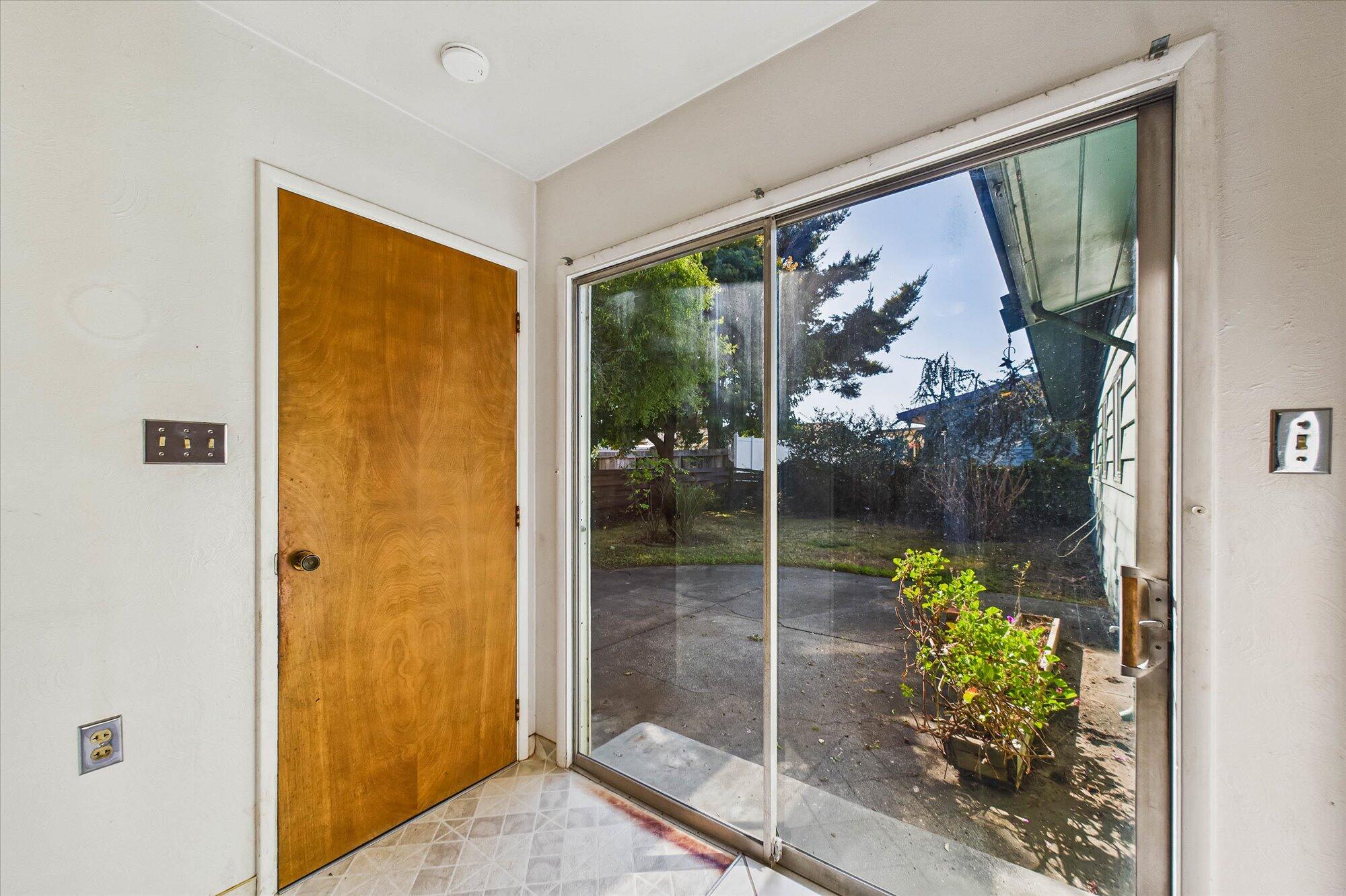 1126 Kirkby Lane