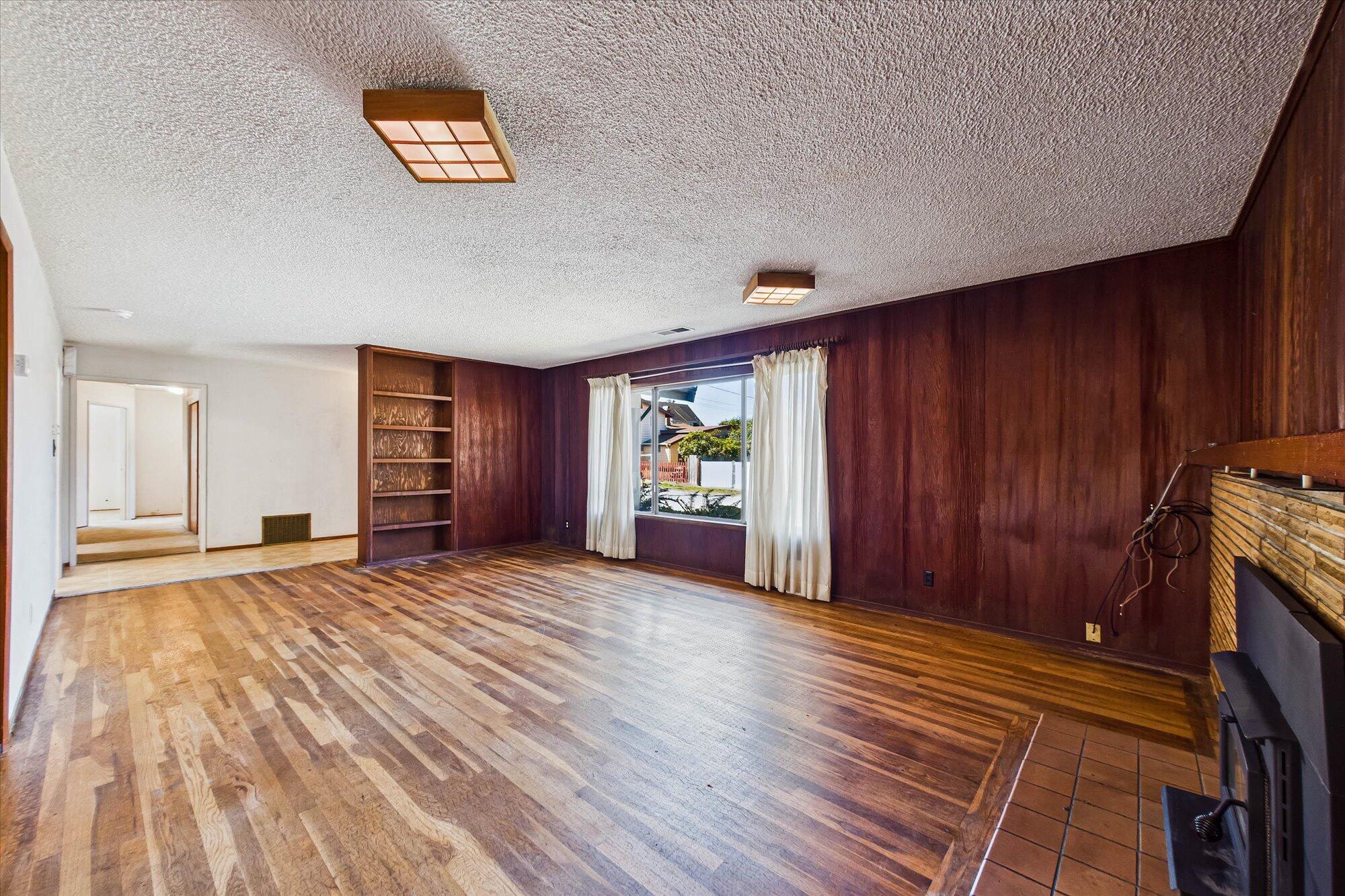 1126 Kirkby Lane