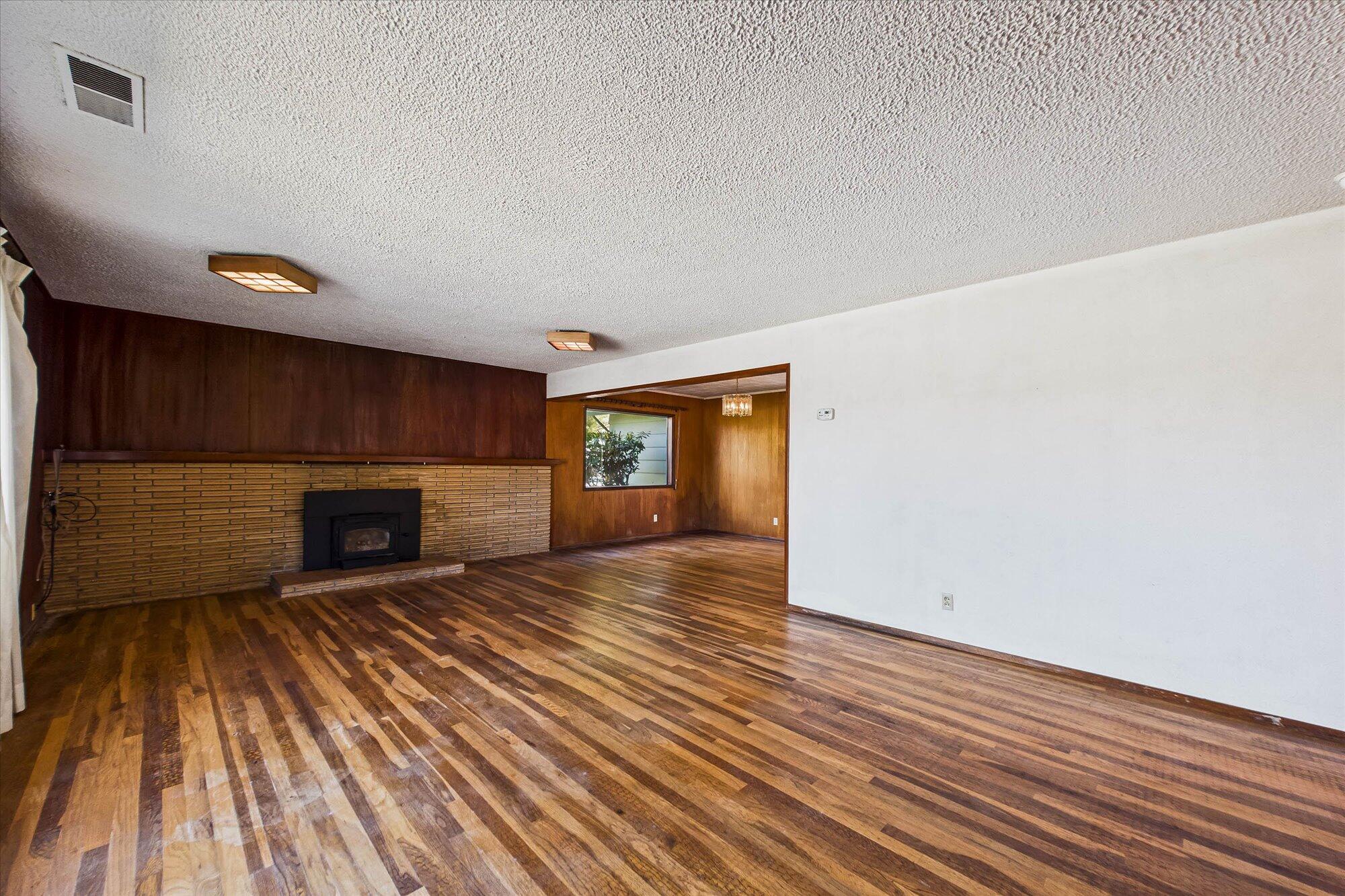 1126 Kirkby Lane