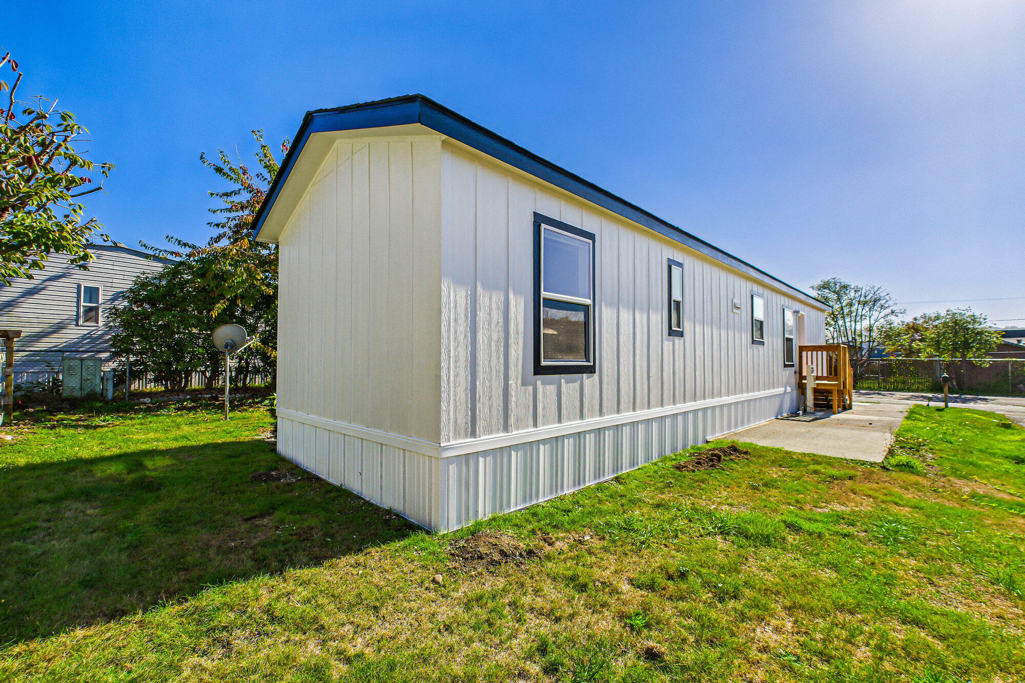 2079 Surfside Drive