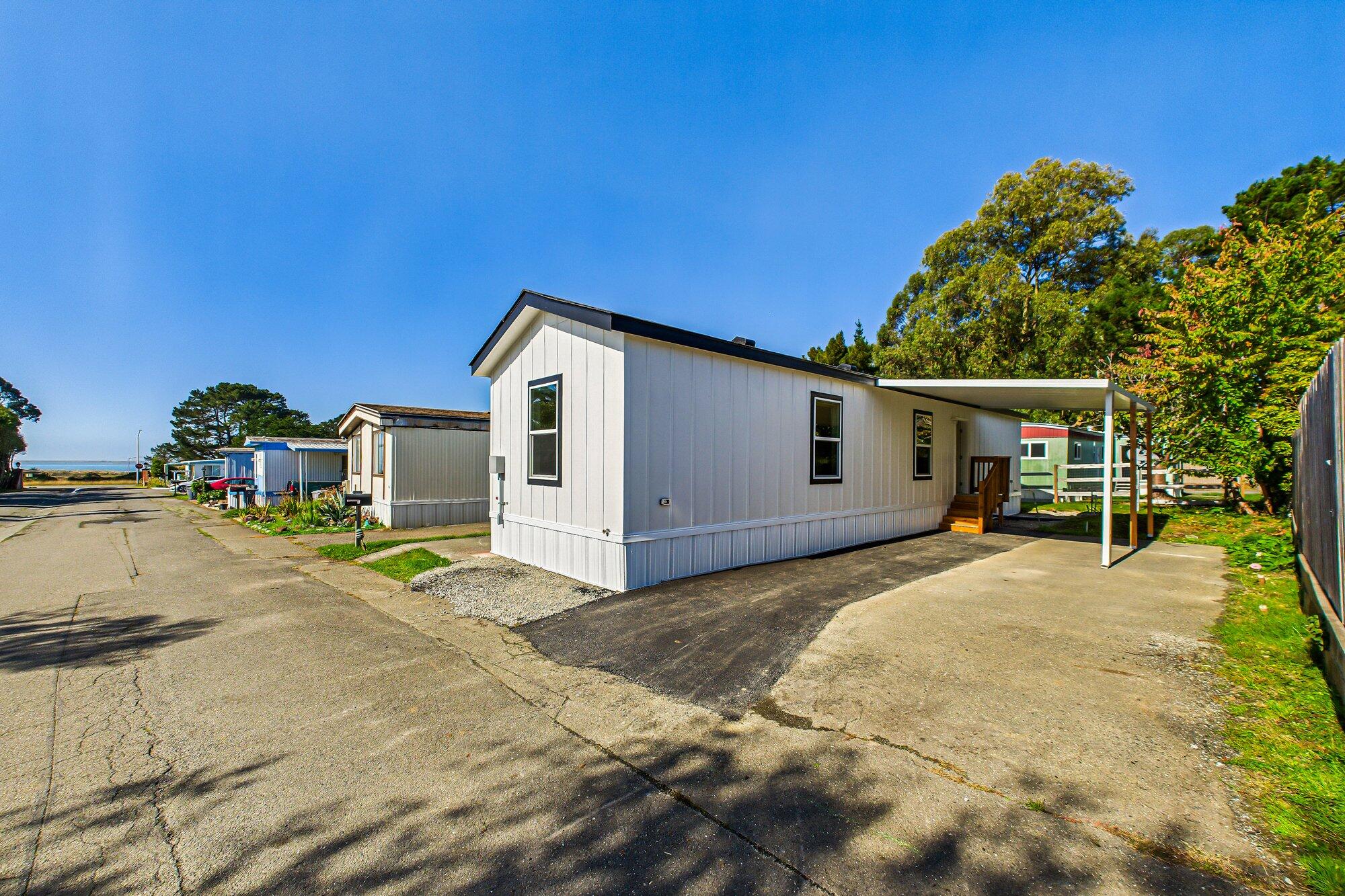 2079 Surfside Drive