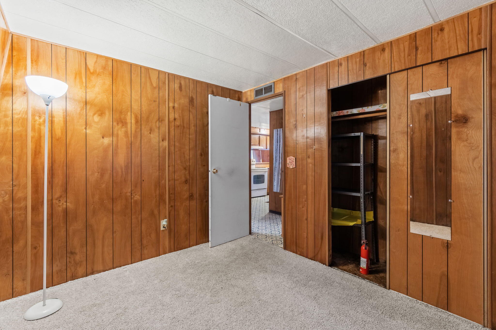 7382 Berta Road, Eureka