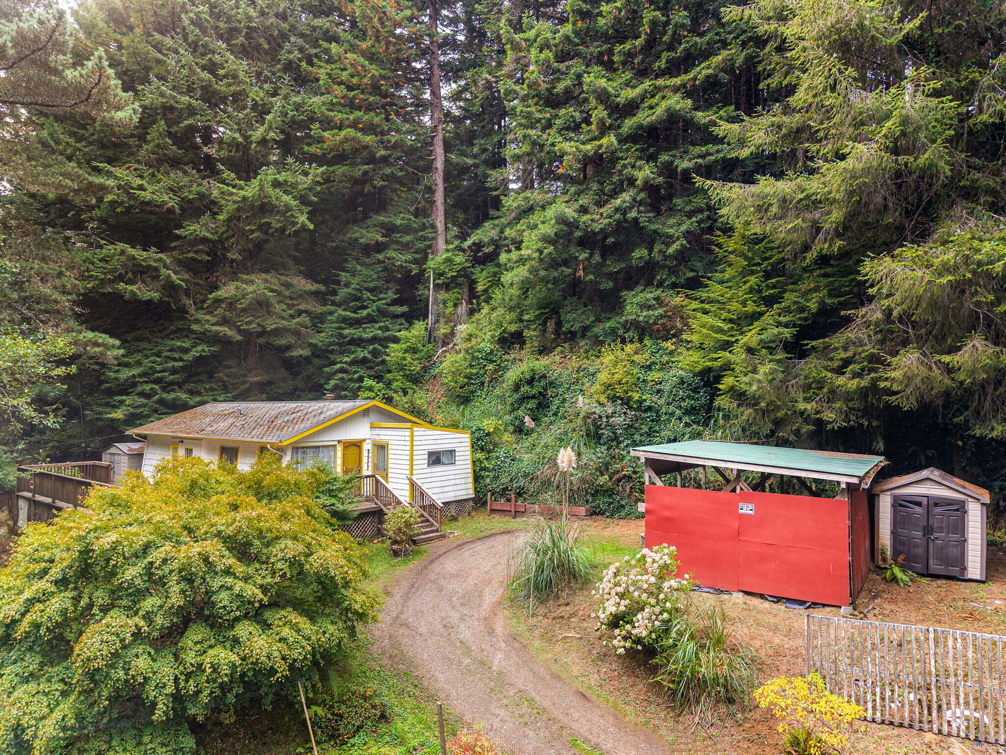 7382 Berta Road, Eureka