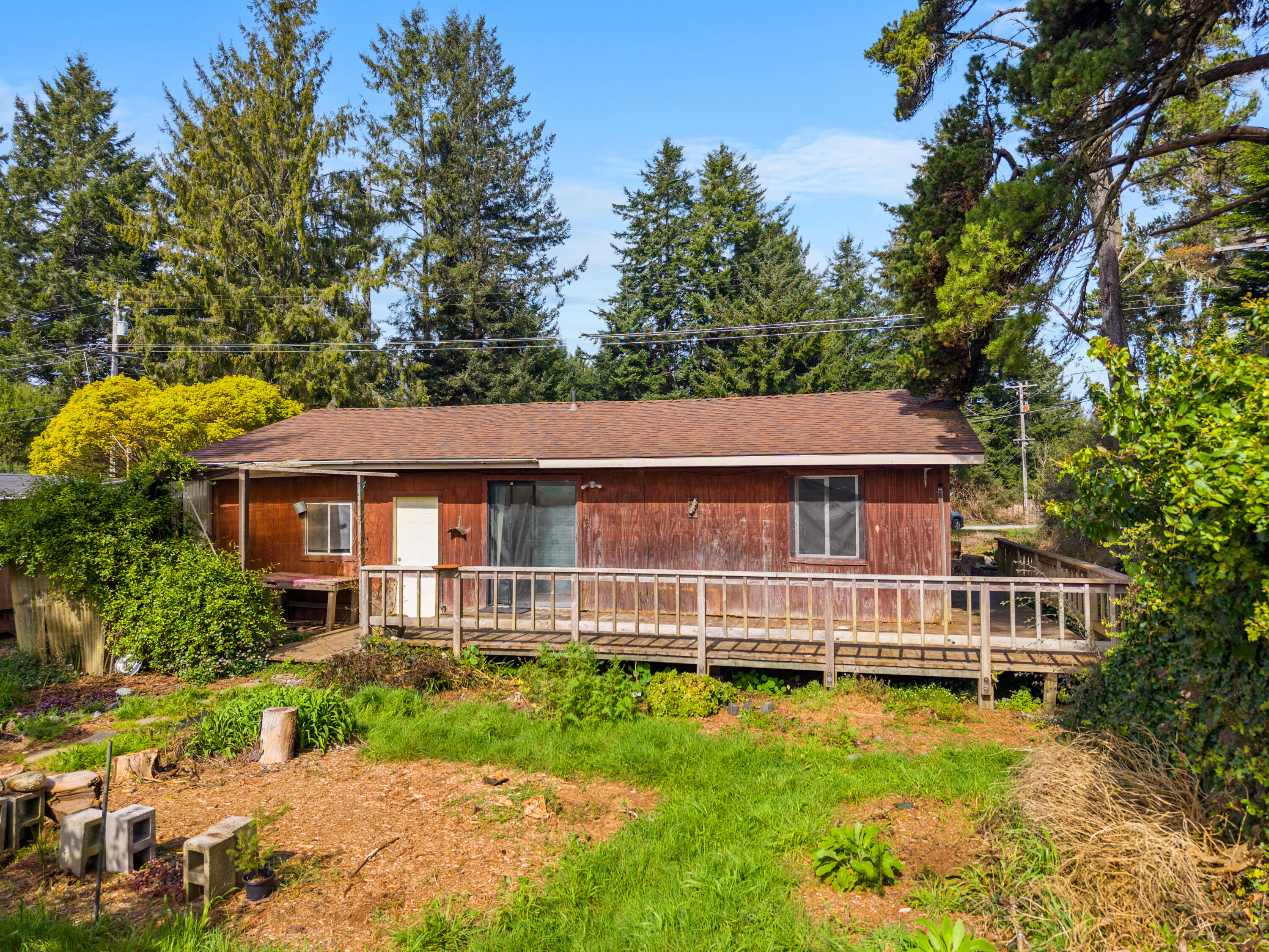 1896 Blake Road, McKinleyville
