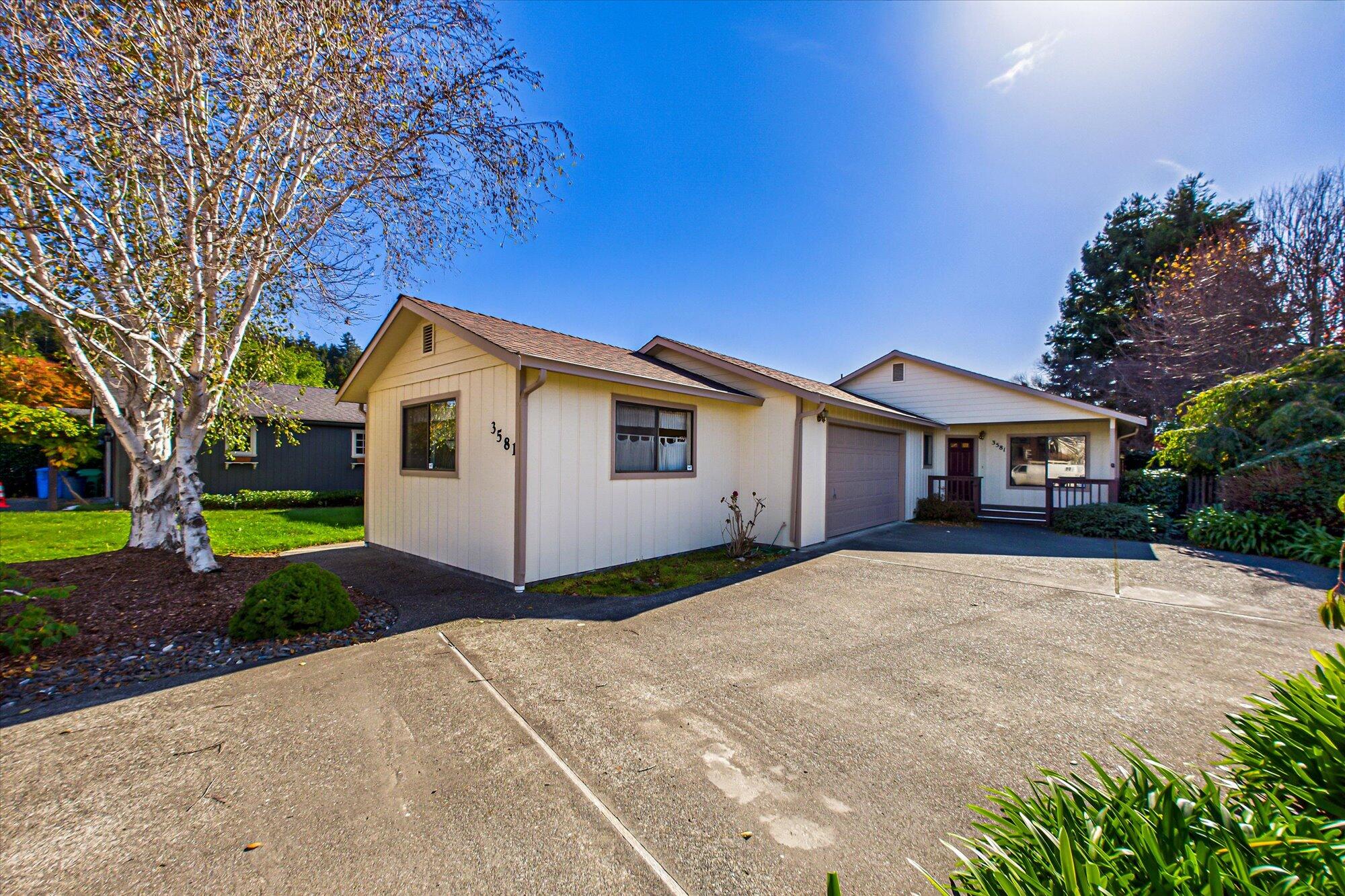 3581 Clifton Way