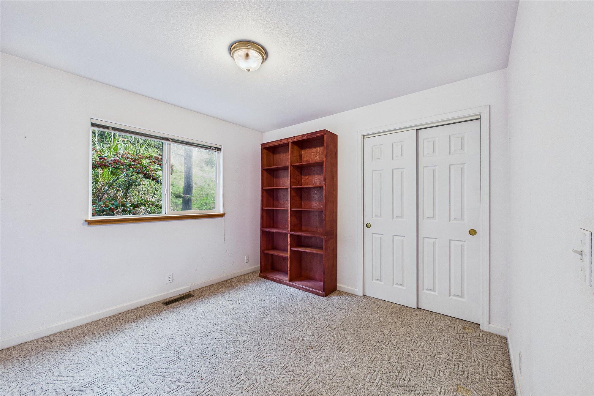 87 Blue Lake Boulevard