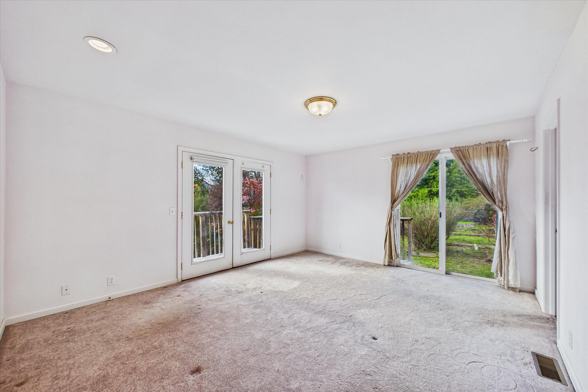 87 Blue Lake Boulevard