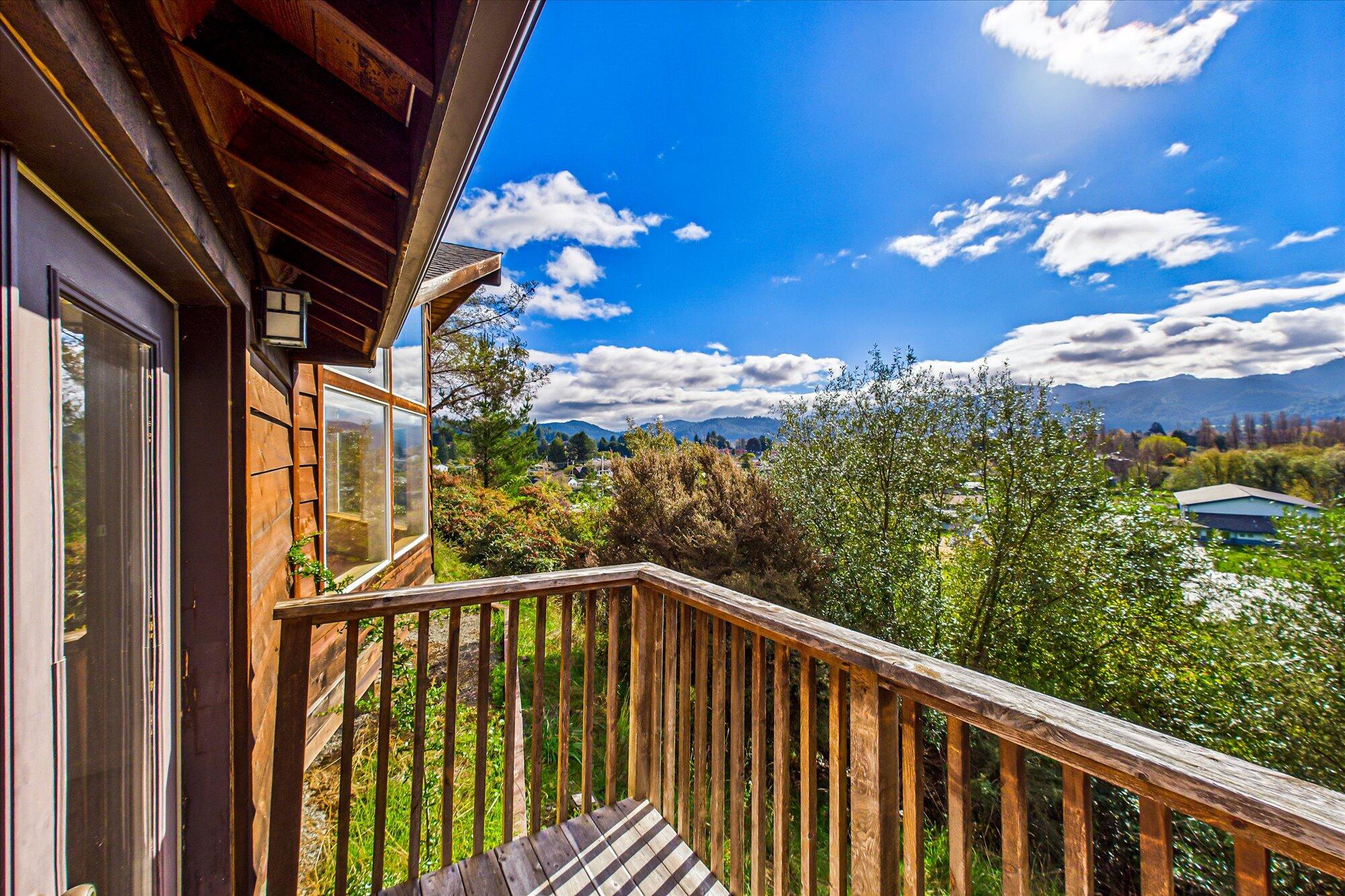 87 Blue Lake Boulevard