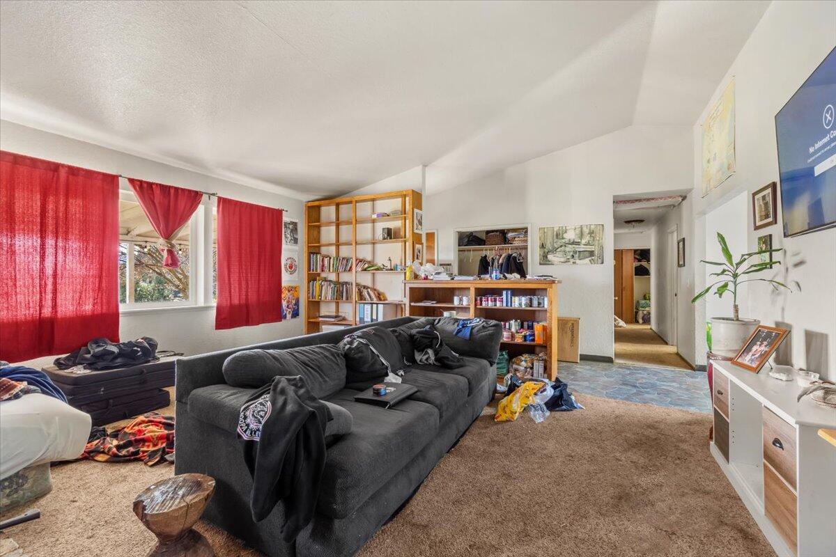 994 Bloody Camp Road