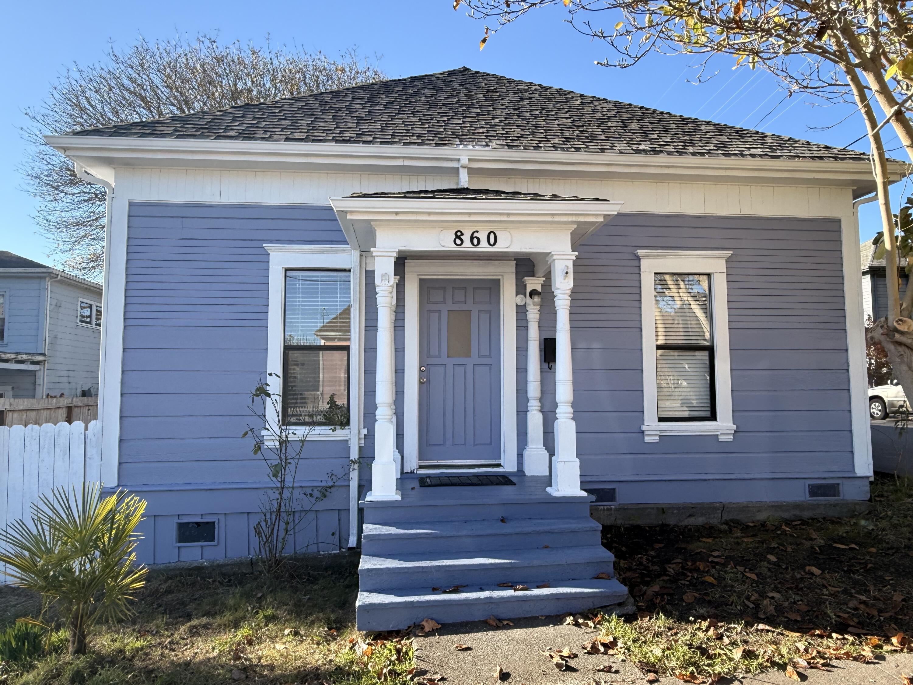 860 7th Street