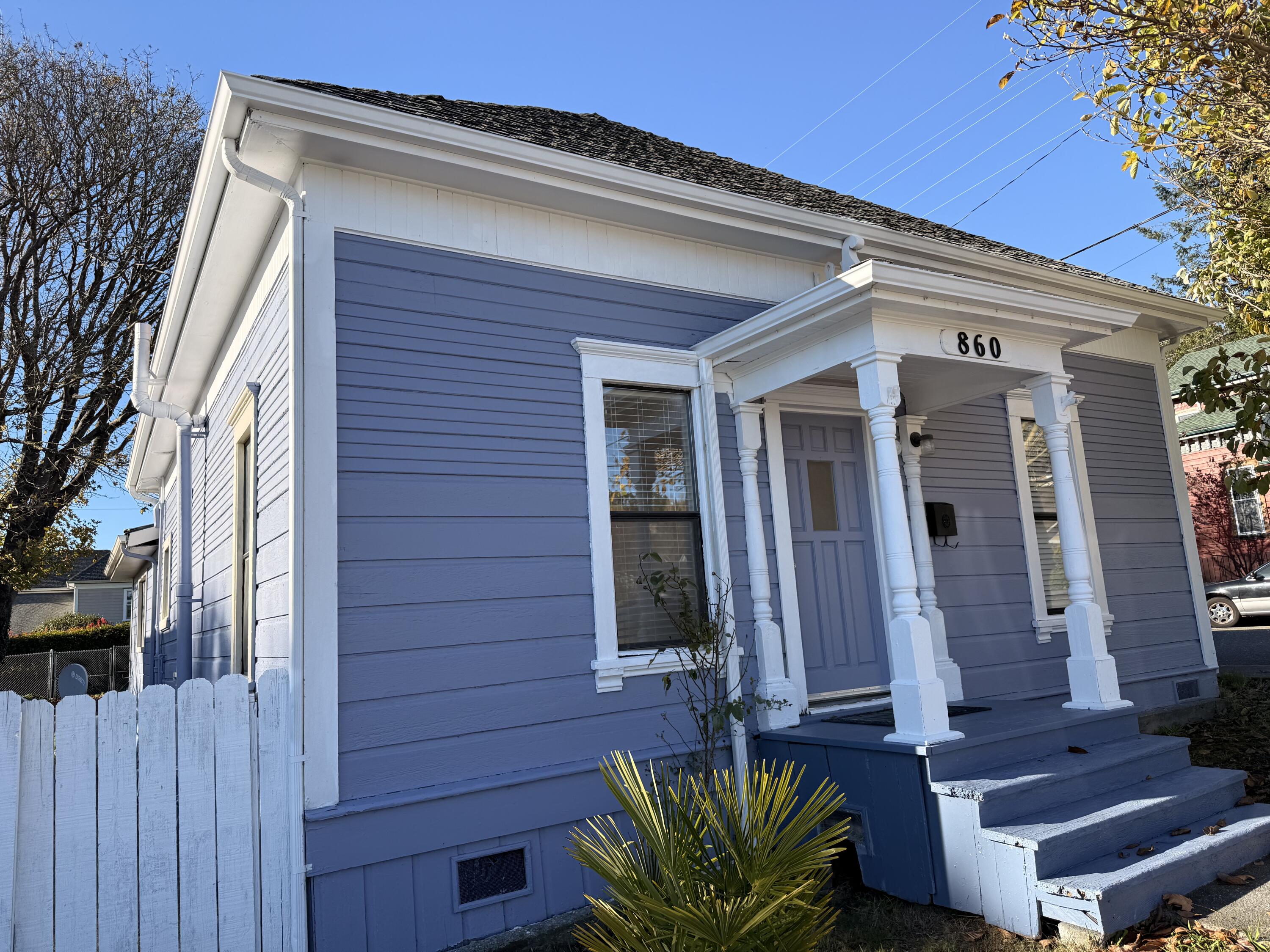 860 7th Street