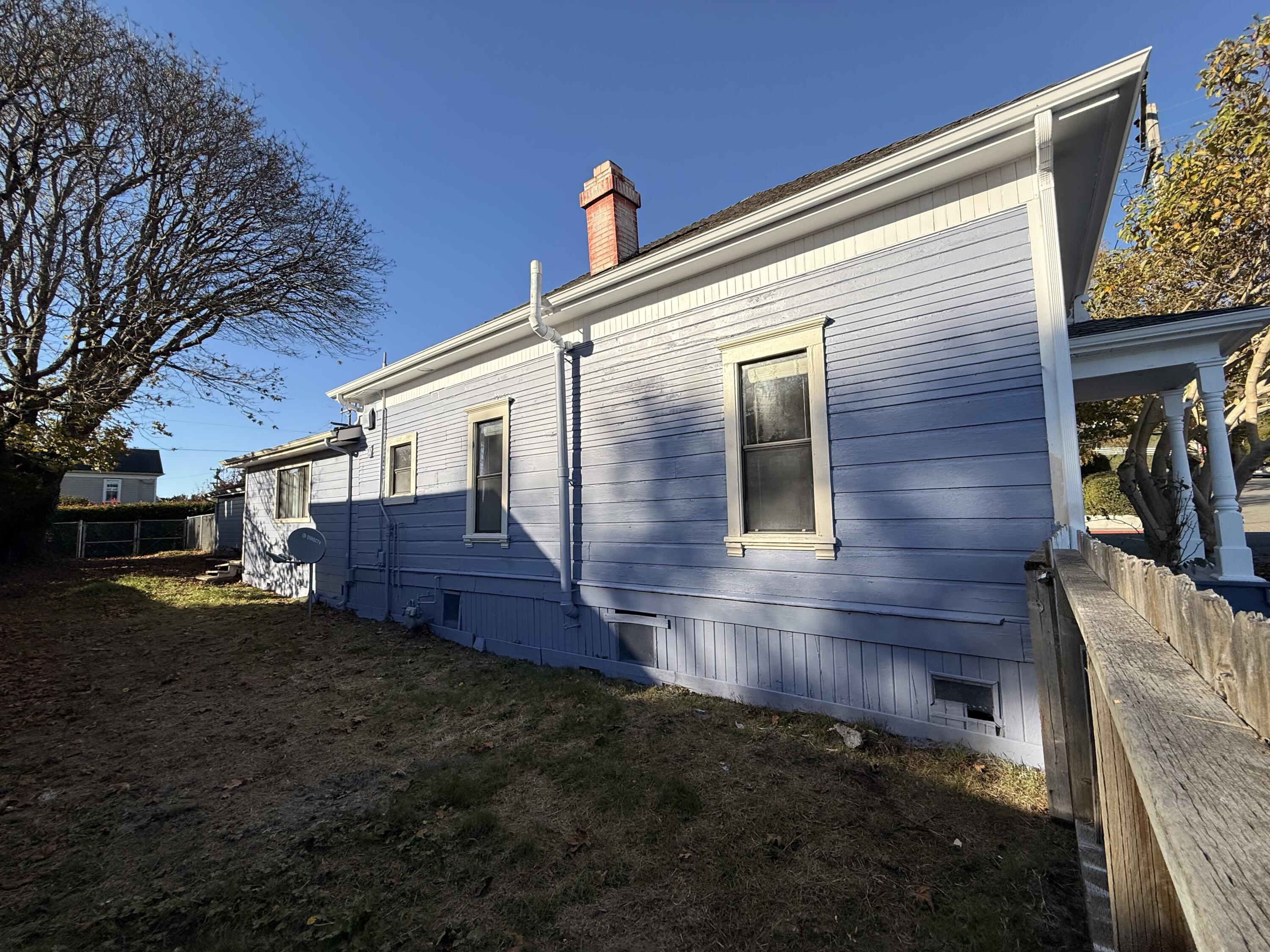 860 7th Street