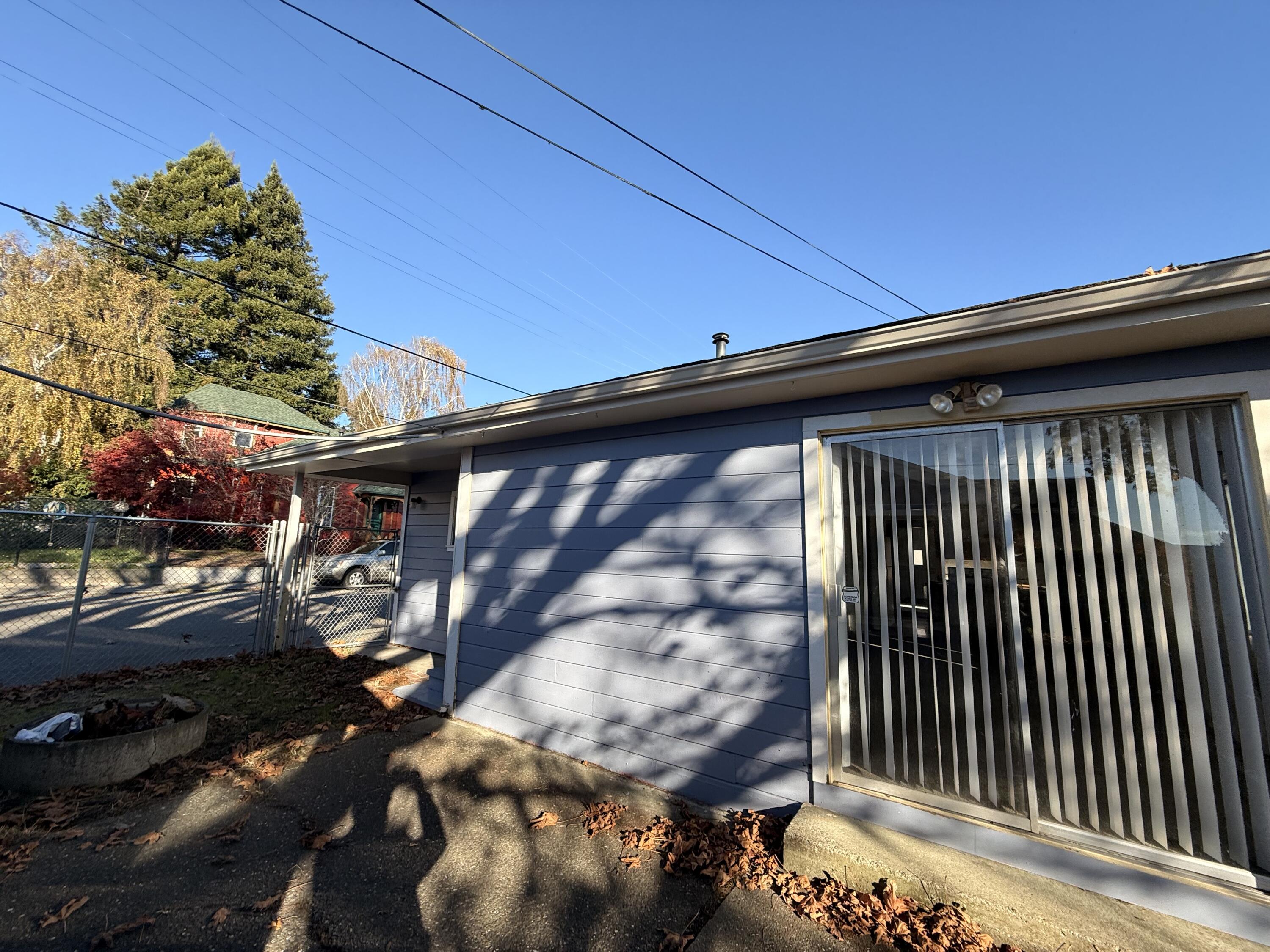 860 7th Street