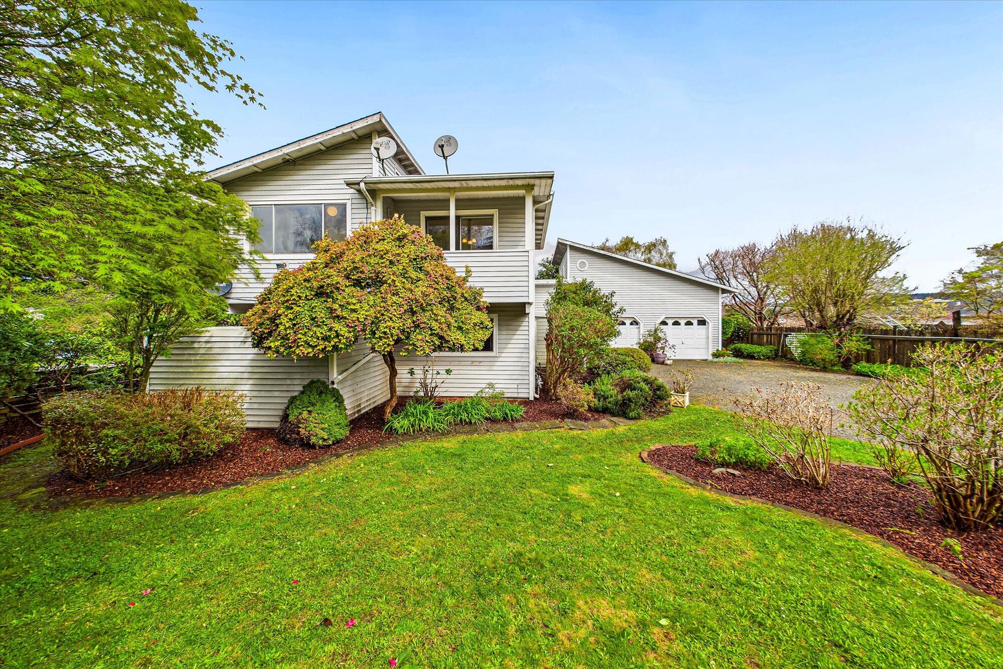 1425 School Road, McKinleyville
