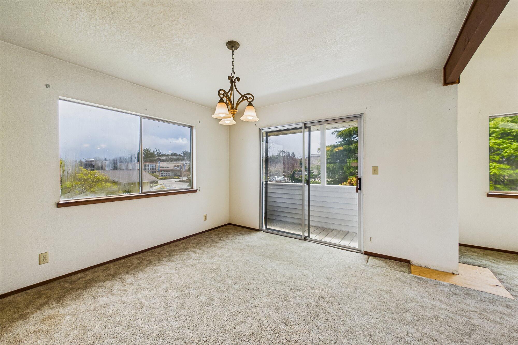 1425 School Road, McKinleyville