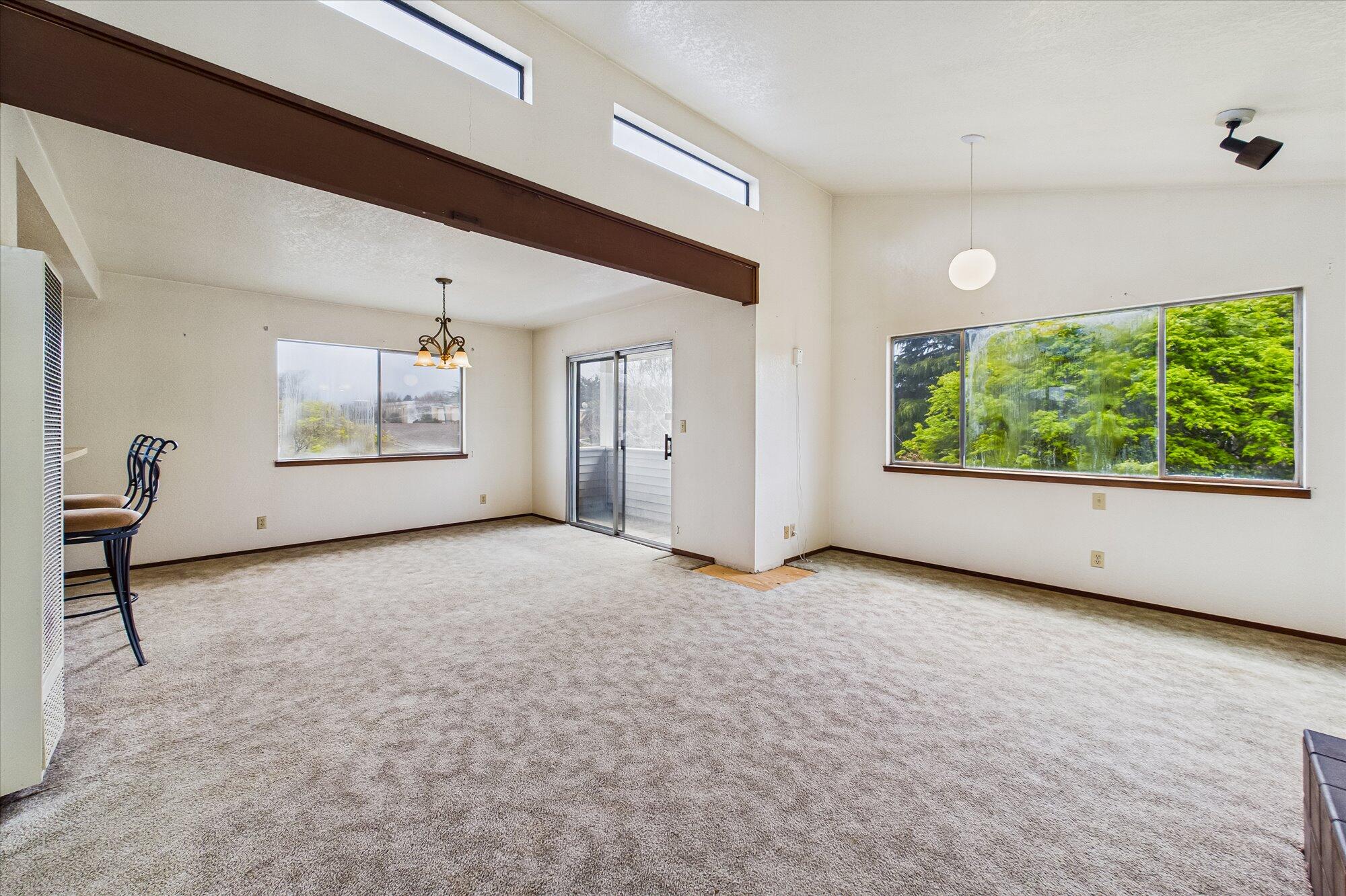 1425 School Road, McKinleyville