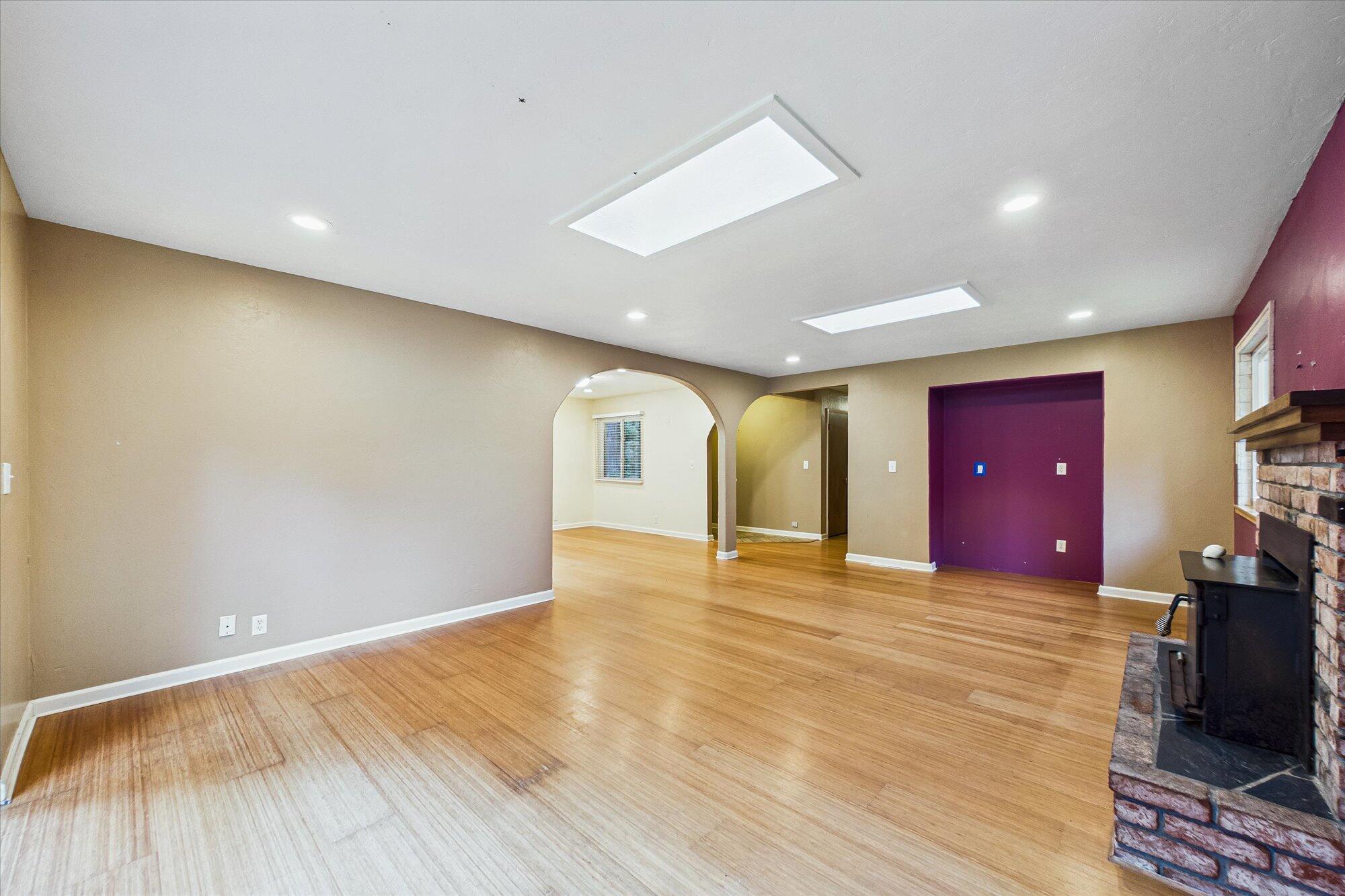 5131 Woodland Way