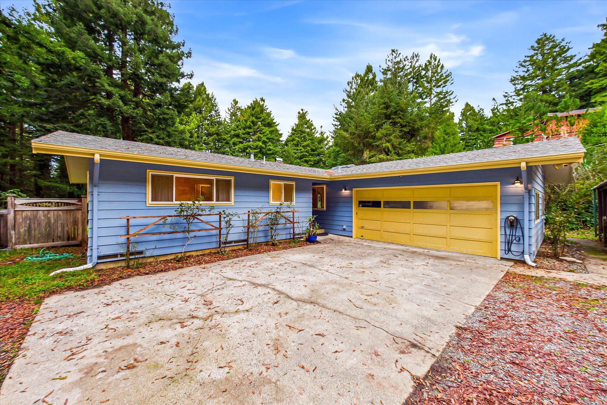 5131 Woodland Way