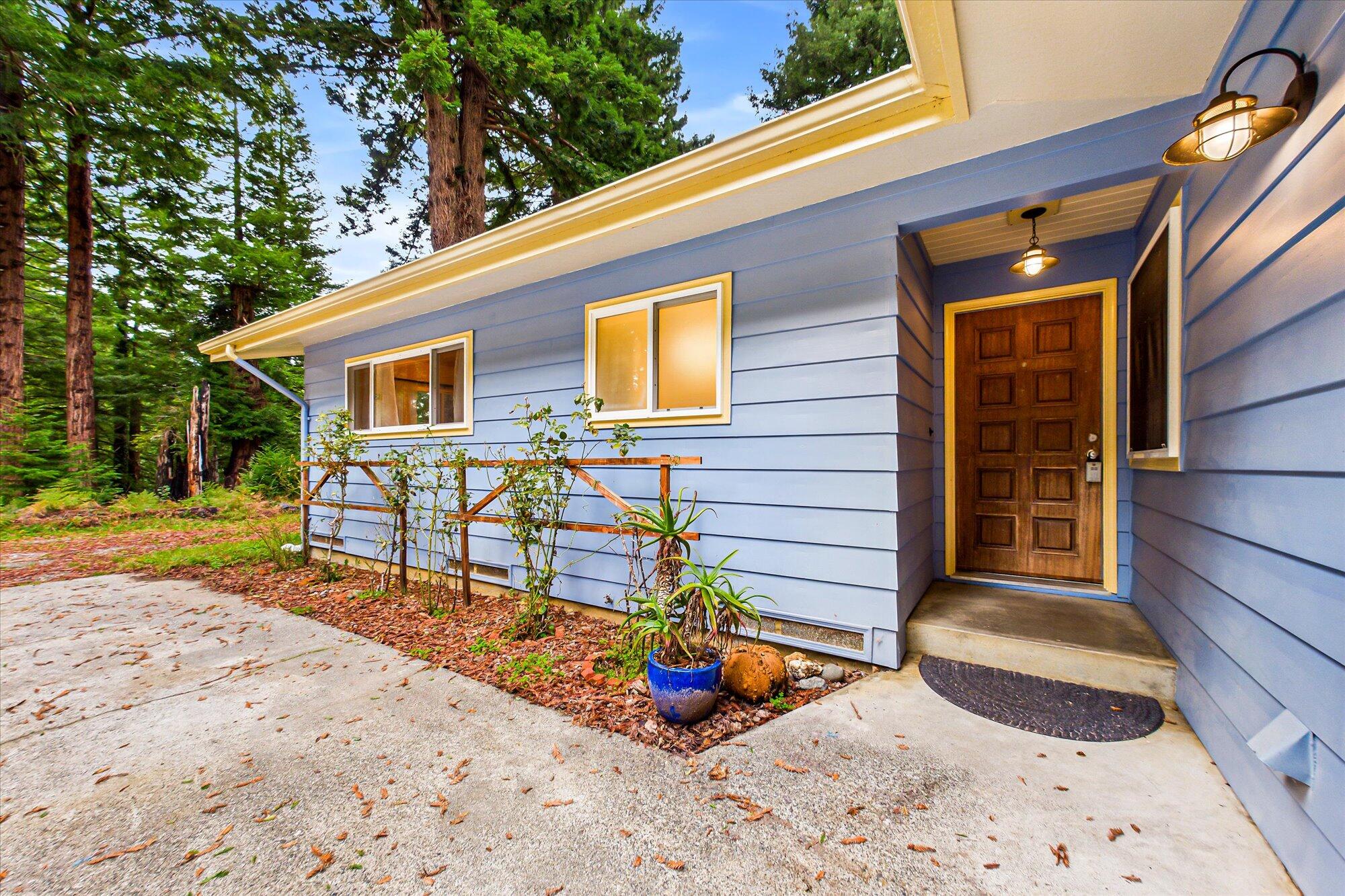 5131 Woodland Way