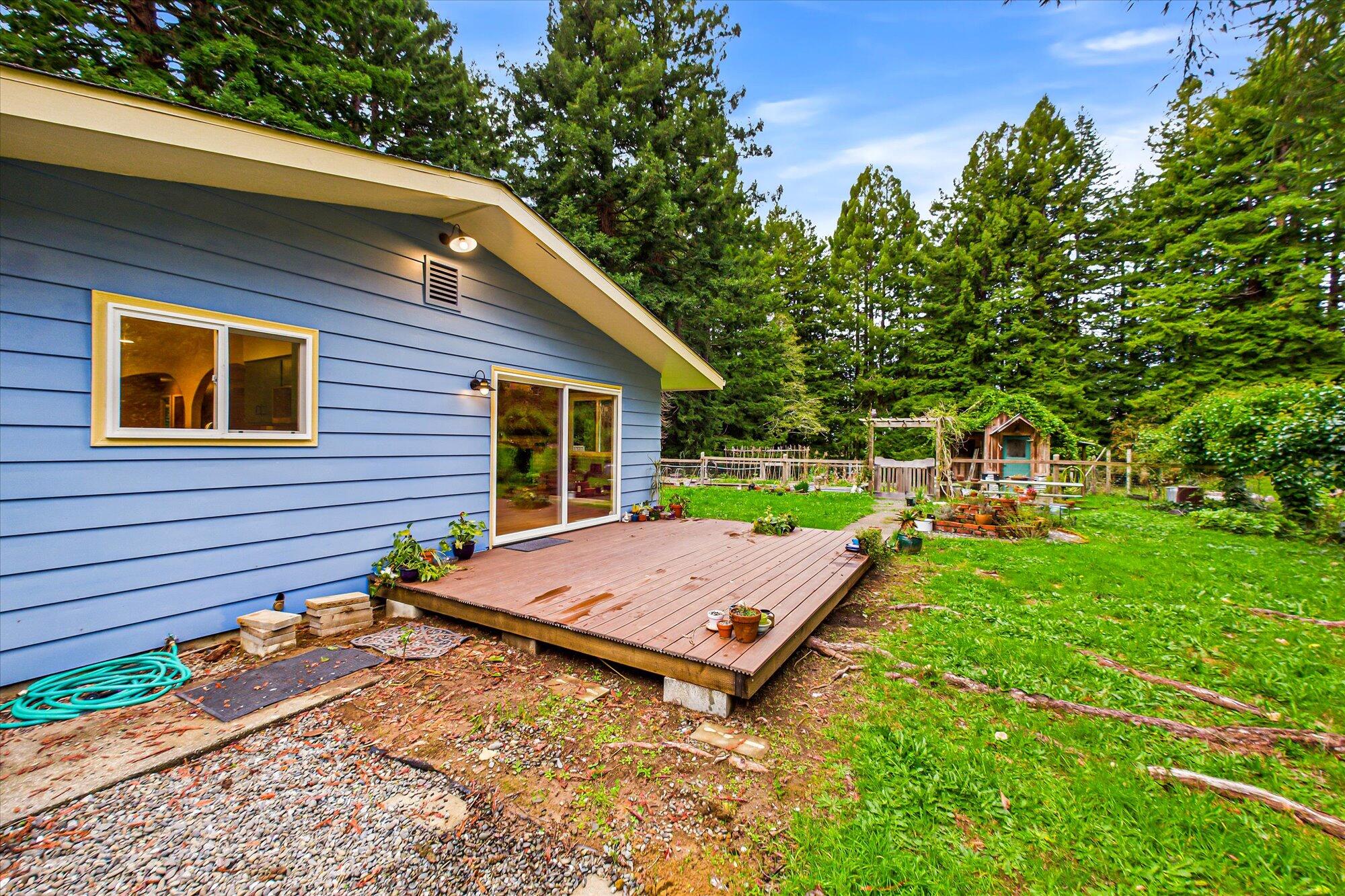 5131 Woodland Way