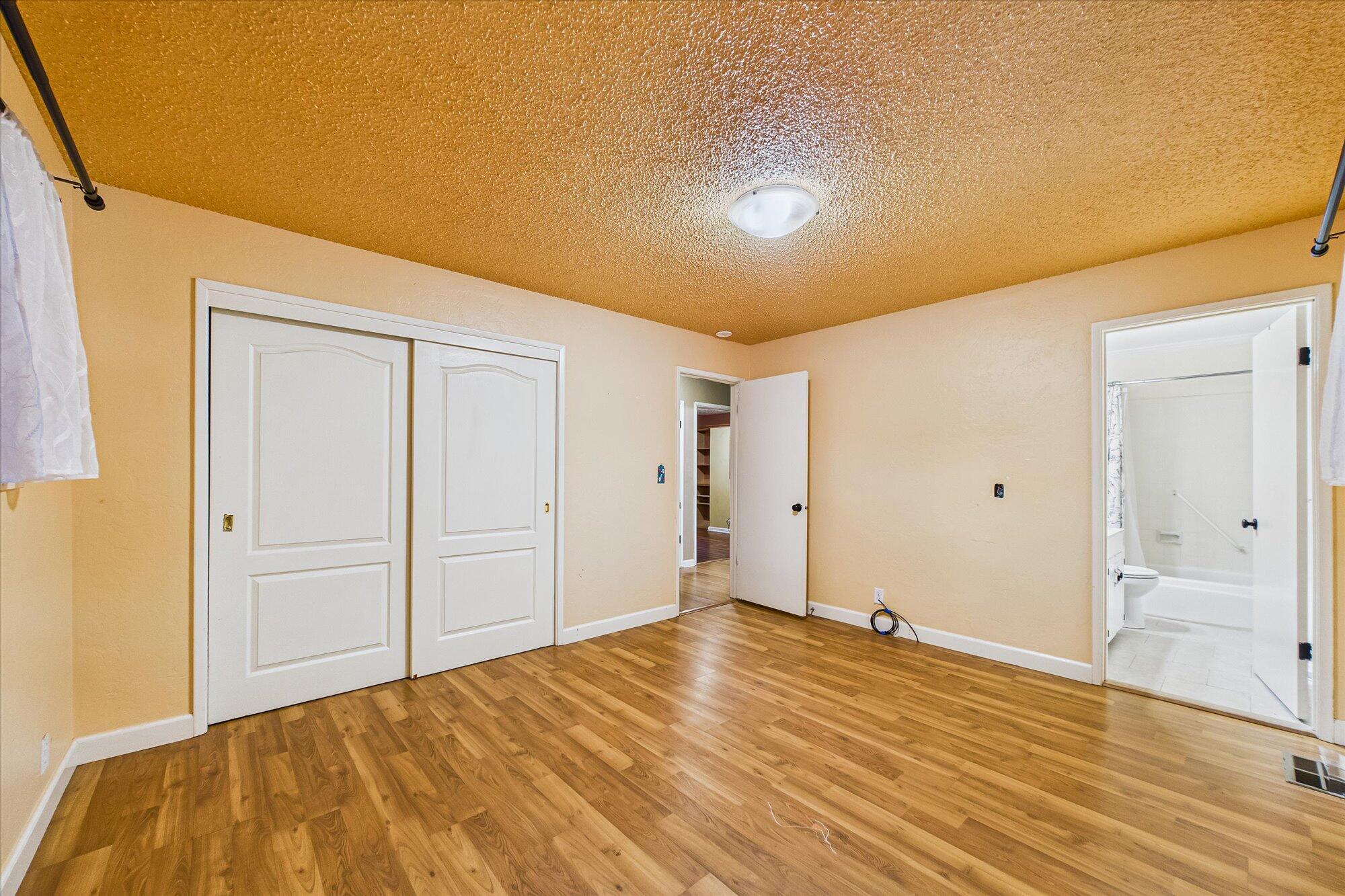 5131 Woodland Way