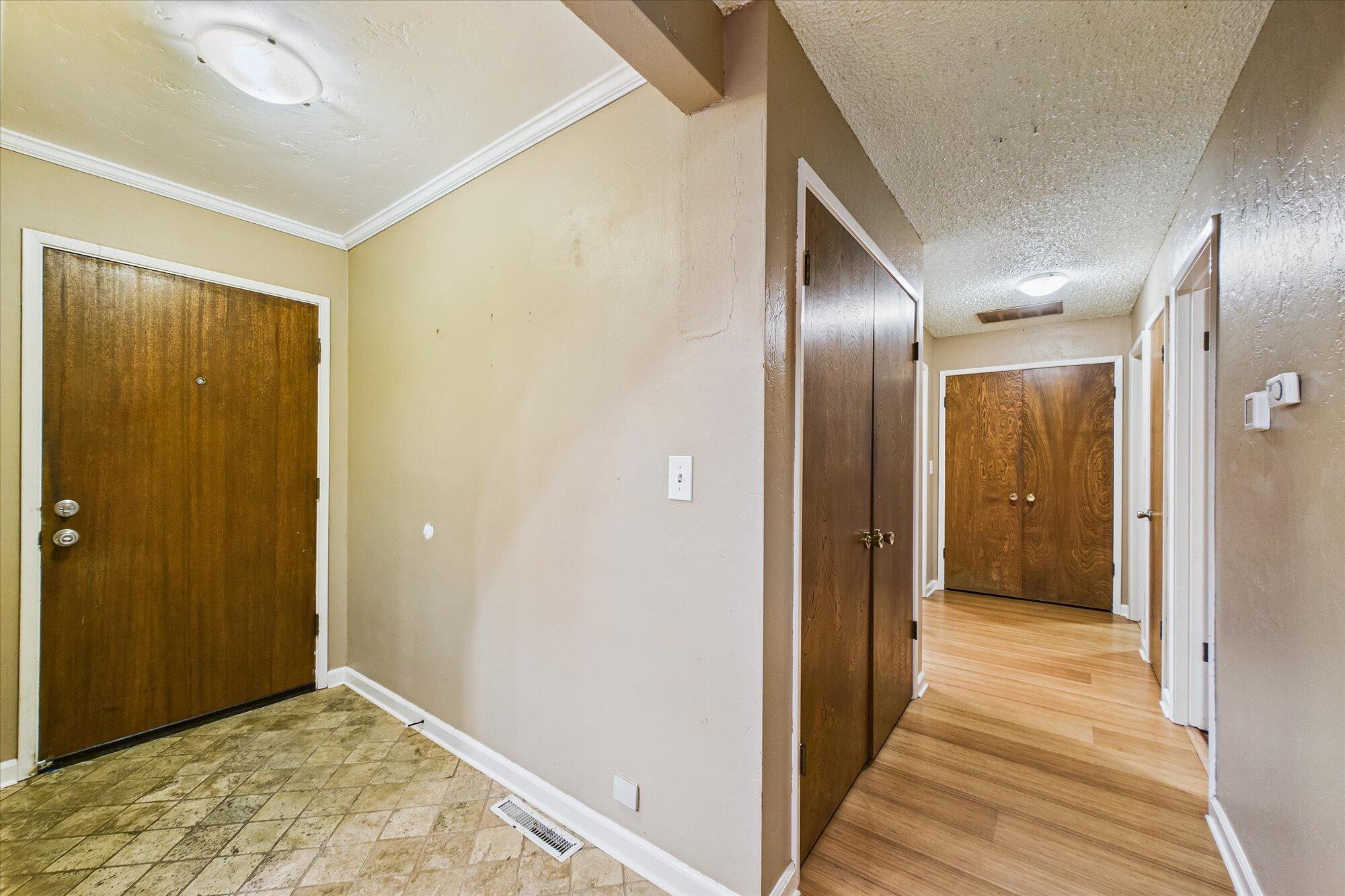 5131 Woodland Way