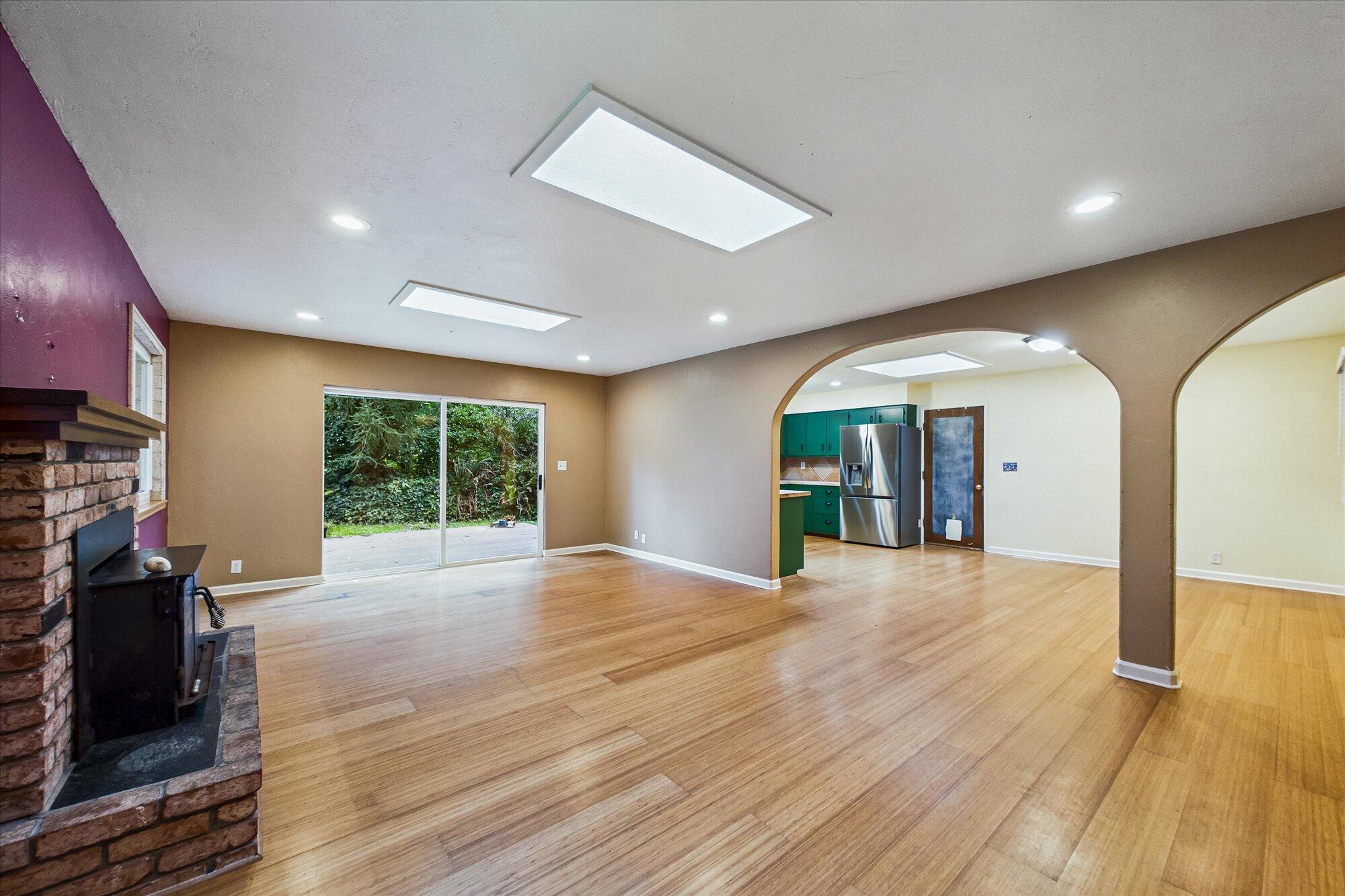 5131 Woodland Way