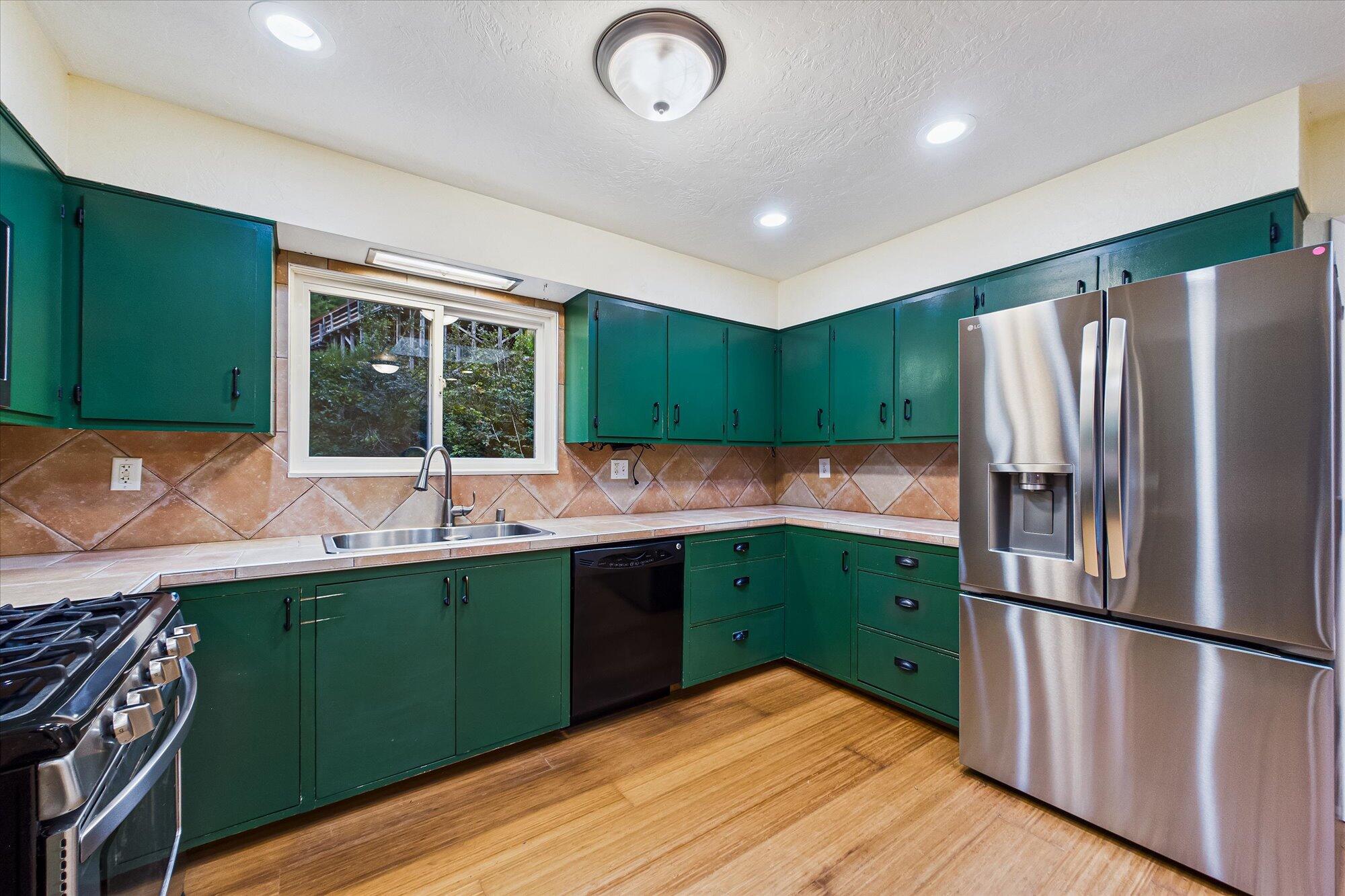 5131 Woodland Way