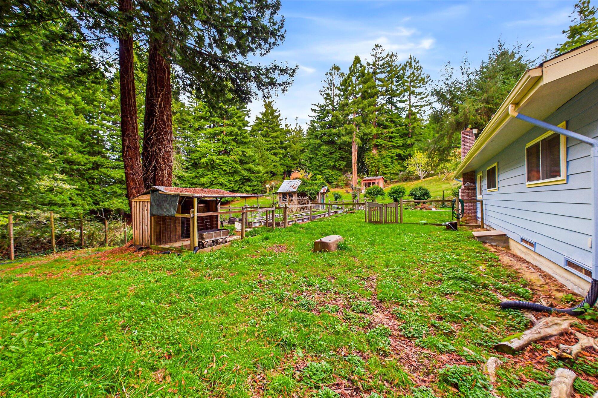 5131 Woodland Way