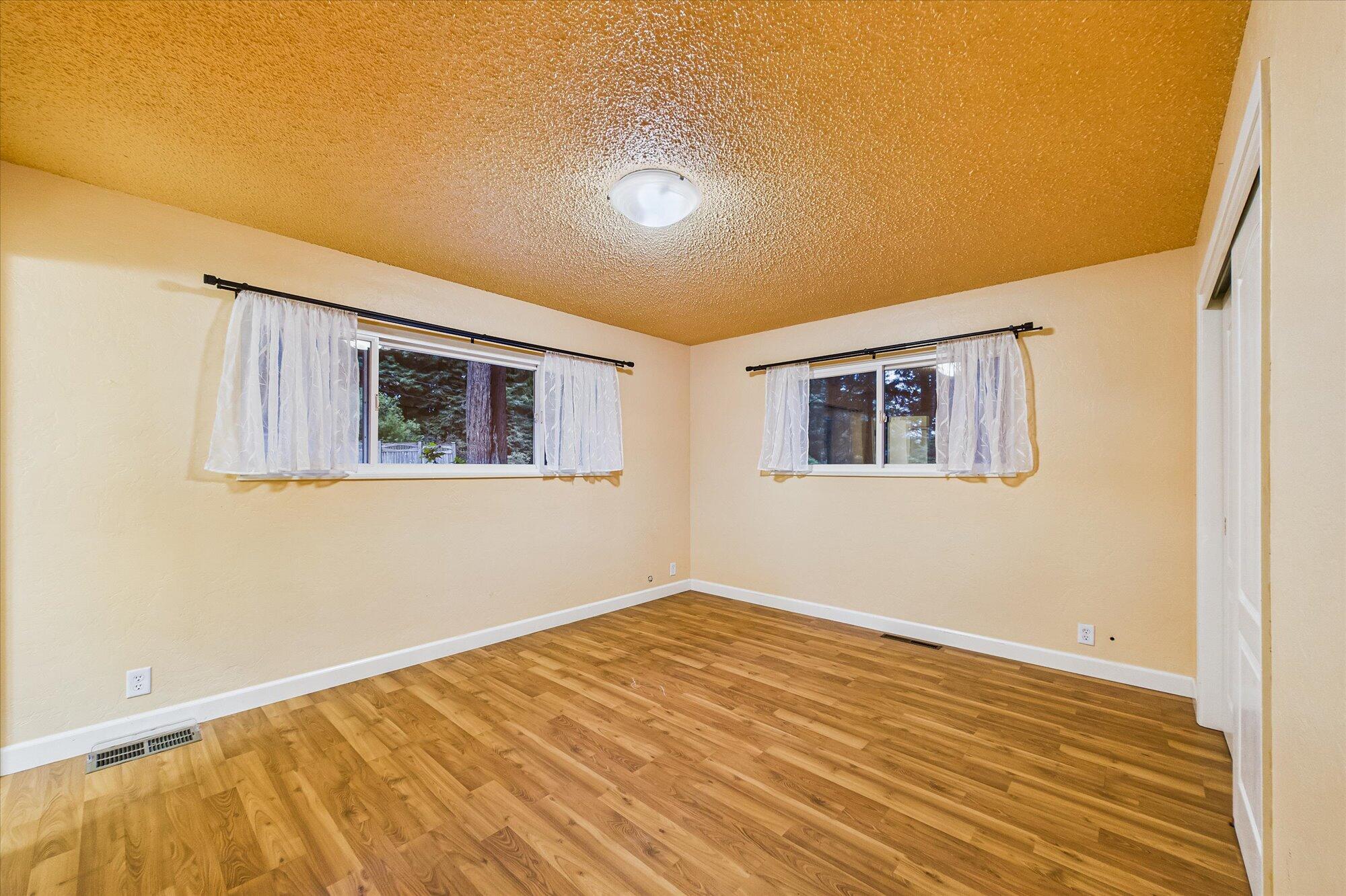 5131 Woodland Way