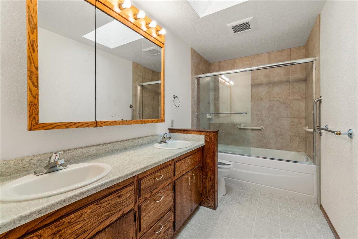 1450 Trails End Road