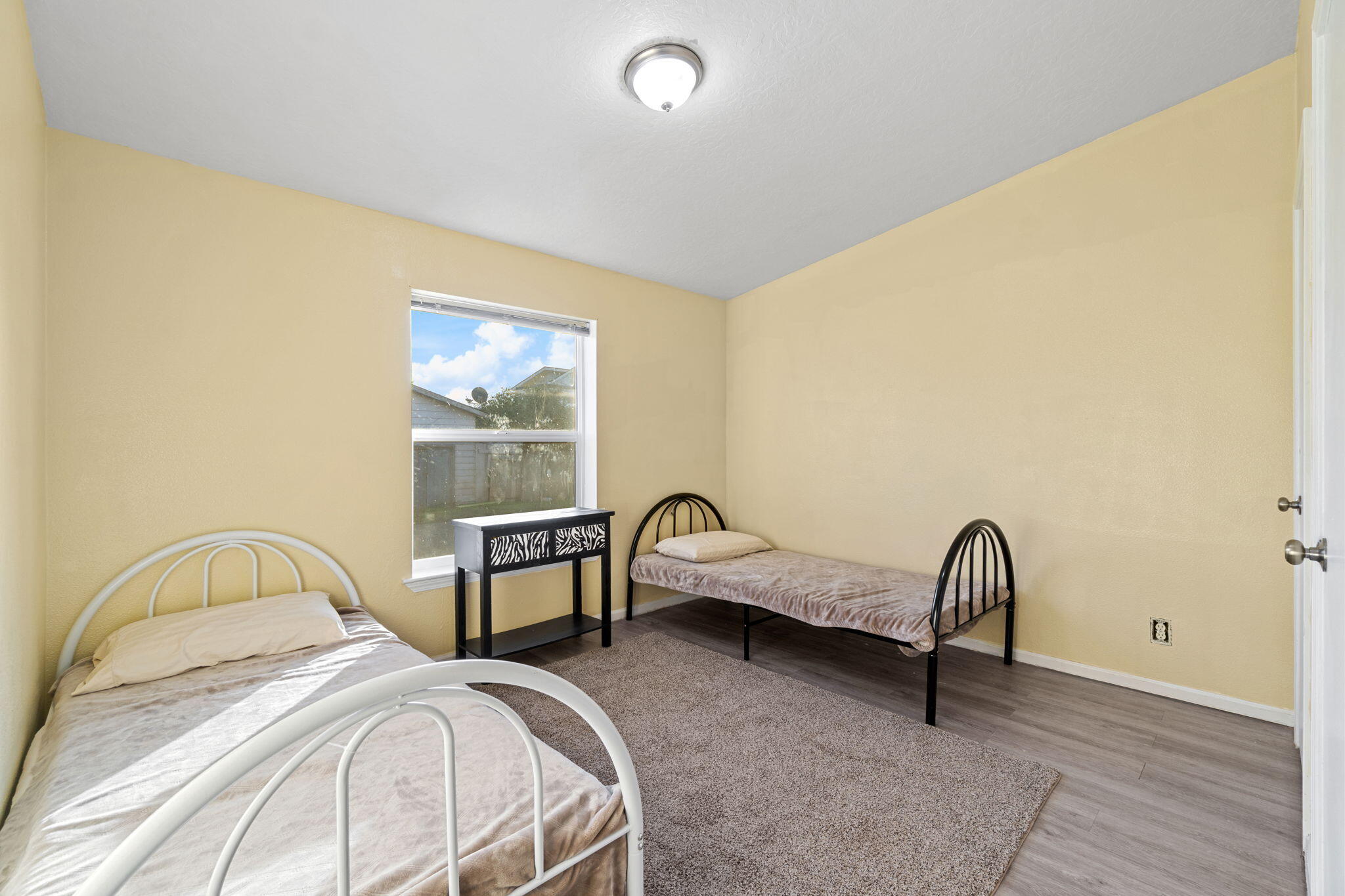 360 Grand Avenue