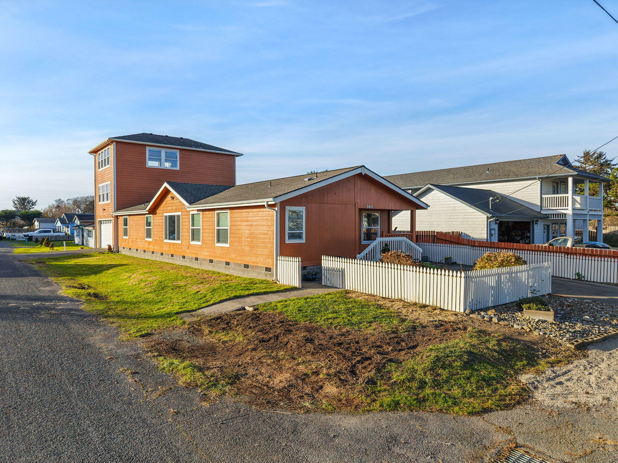 360 Grand Avenue