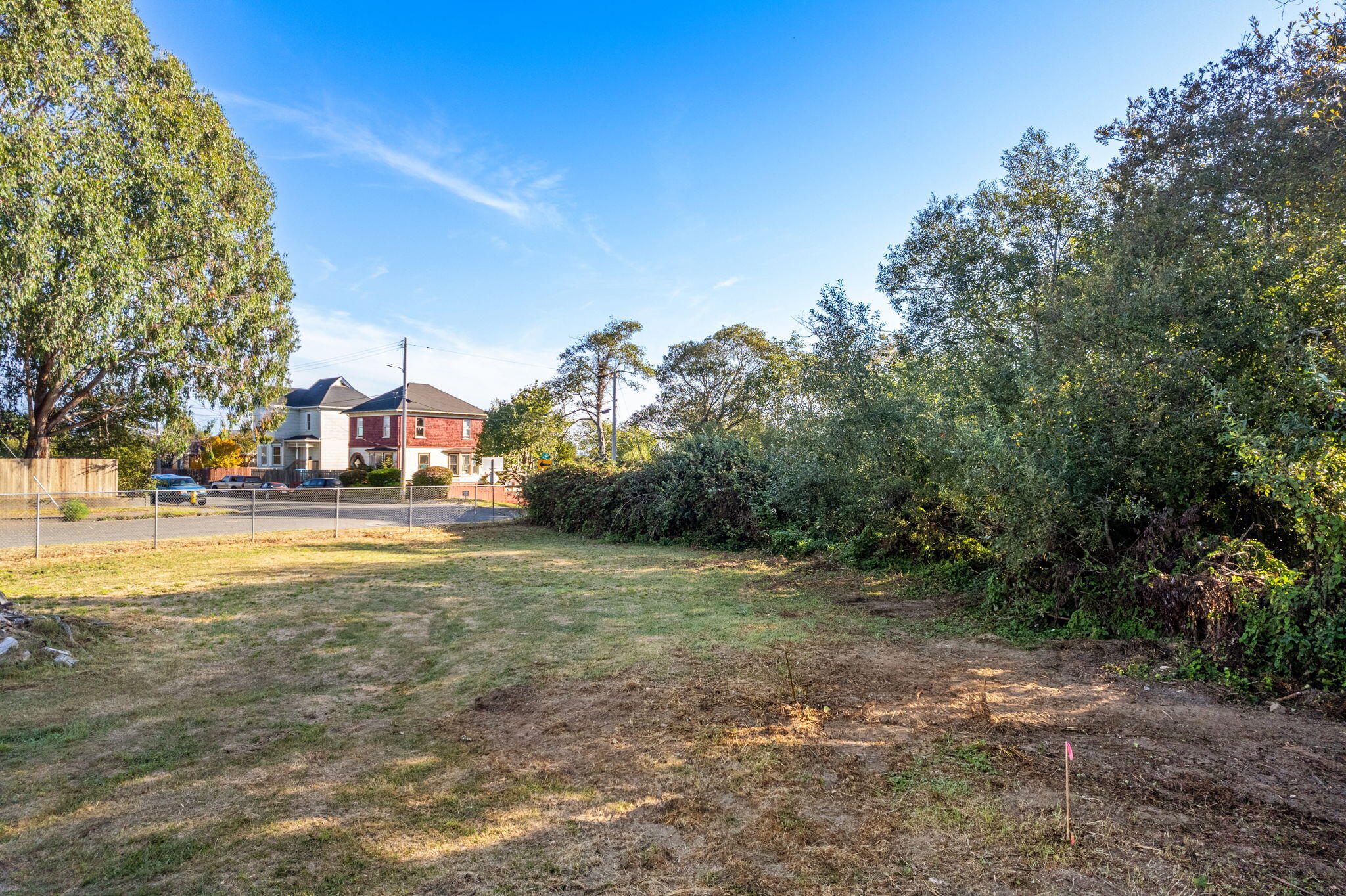 Lot B 10th Street