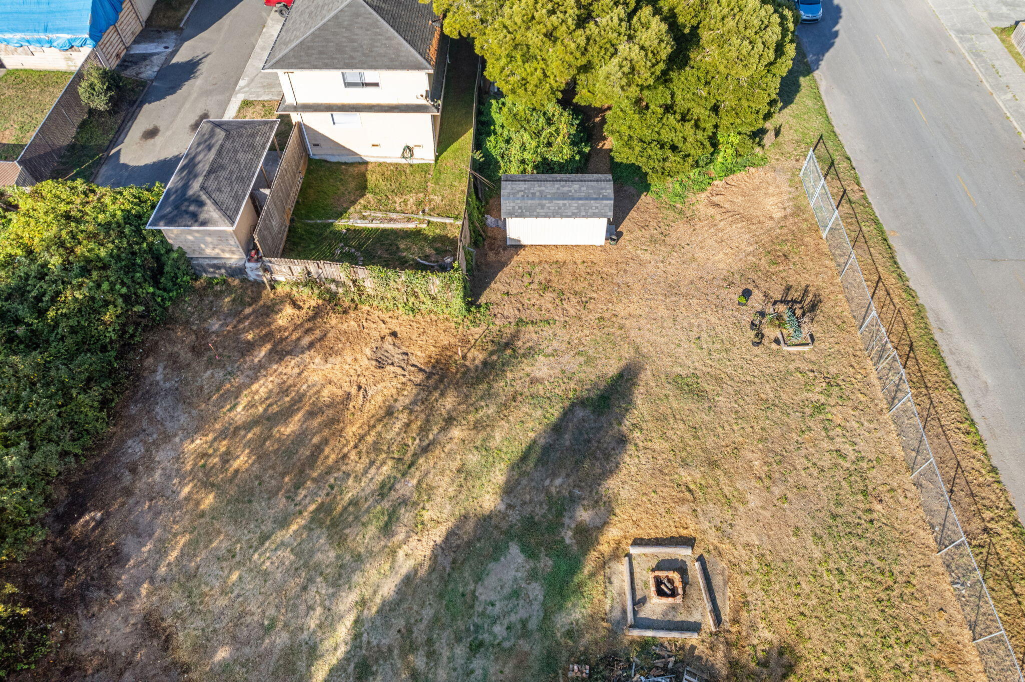 Lot B 10th Street