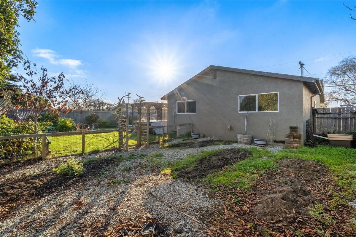 5139 Vance Avenue