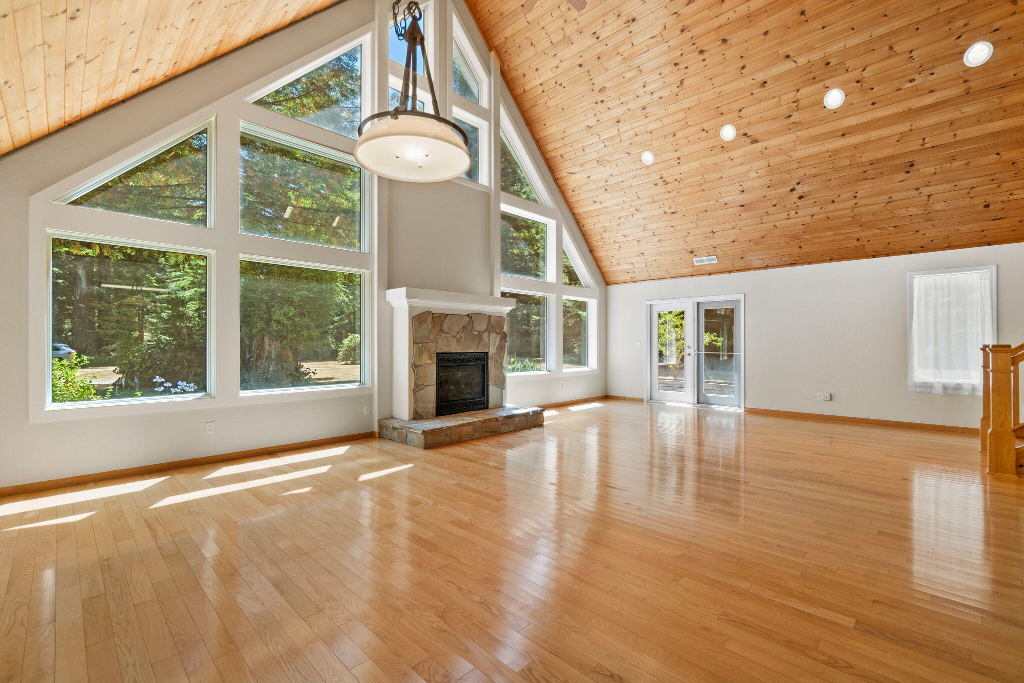140 Red Robin Place
