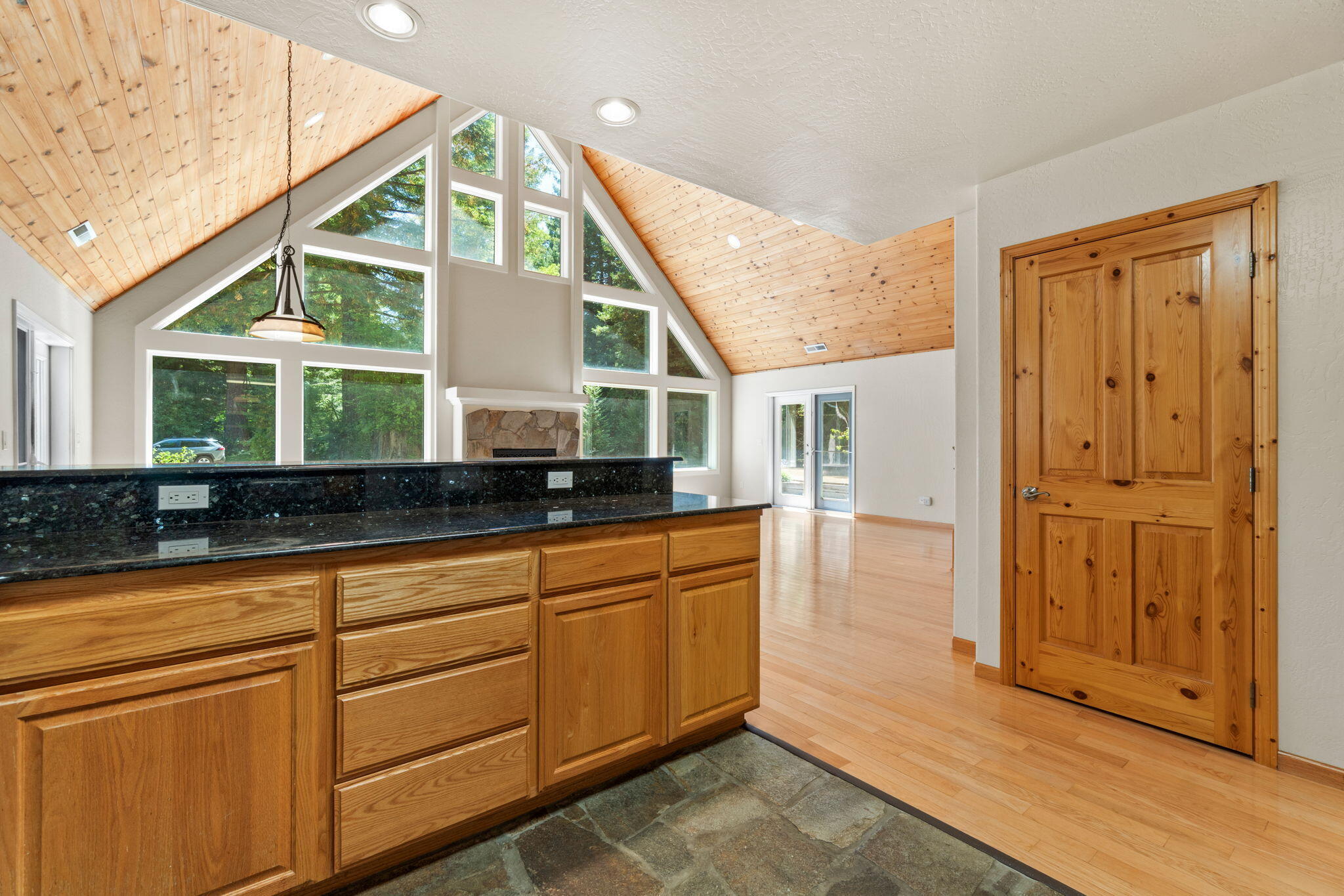 140 Red Robin Place