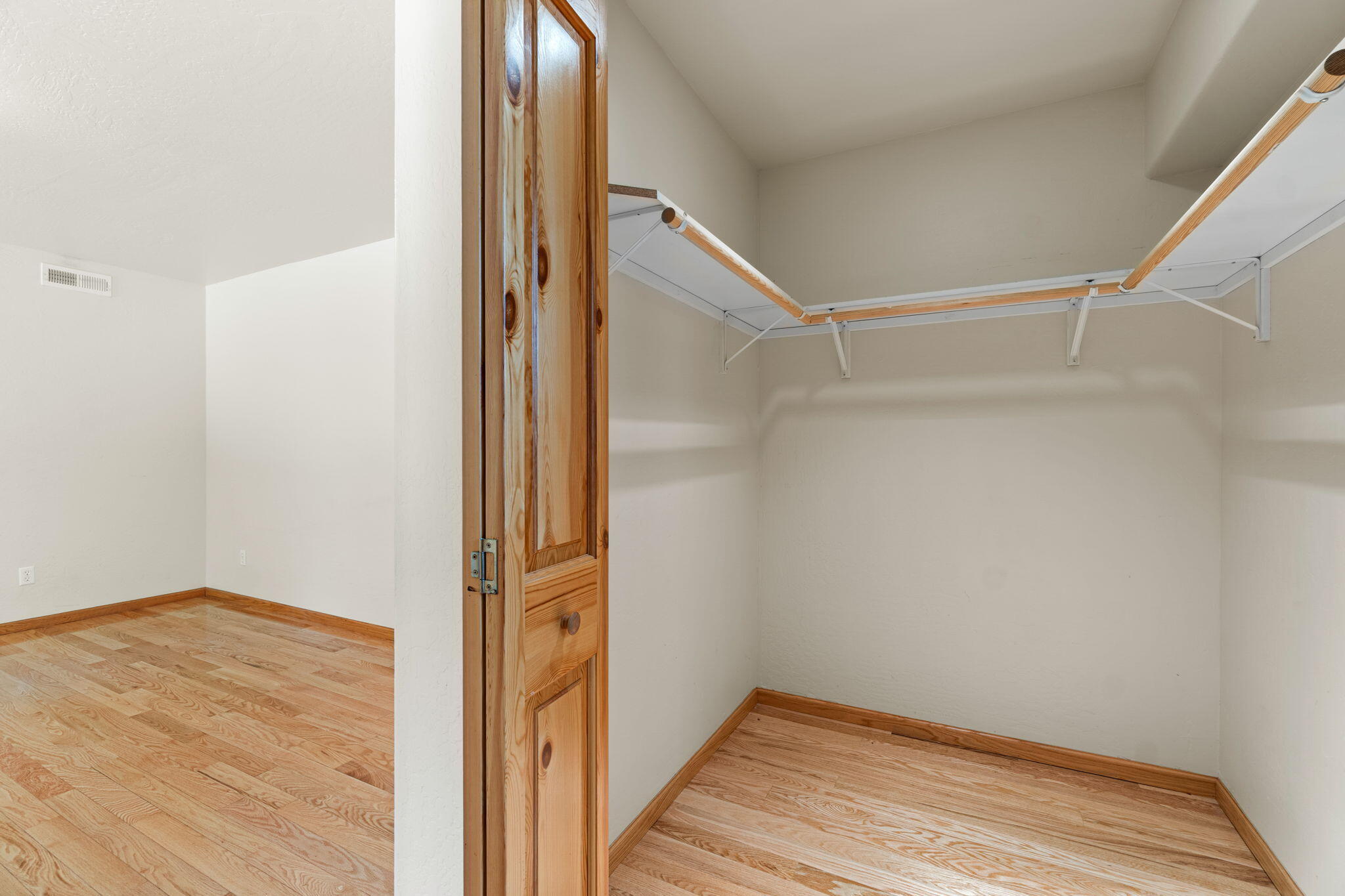 140 Red Robin Place