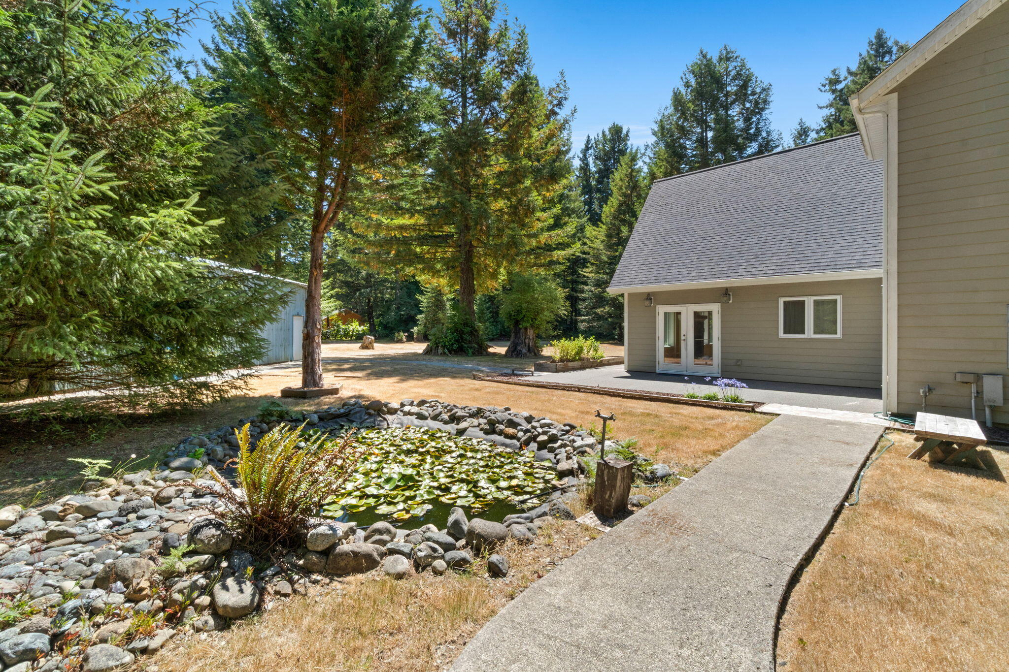 140 Red Robin Place